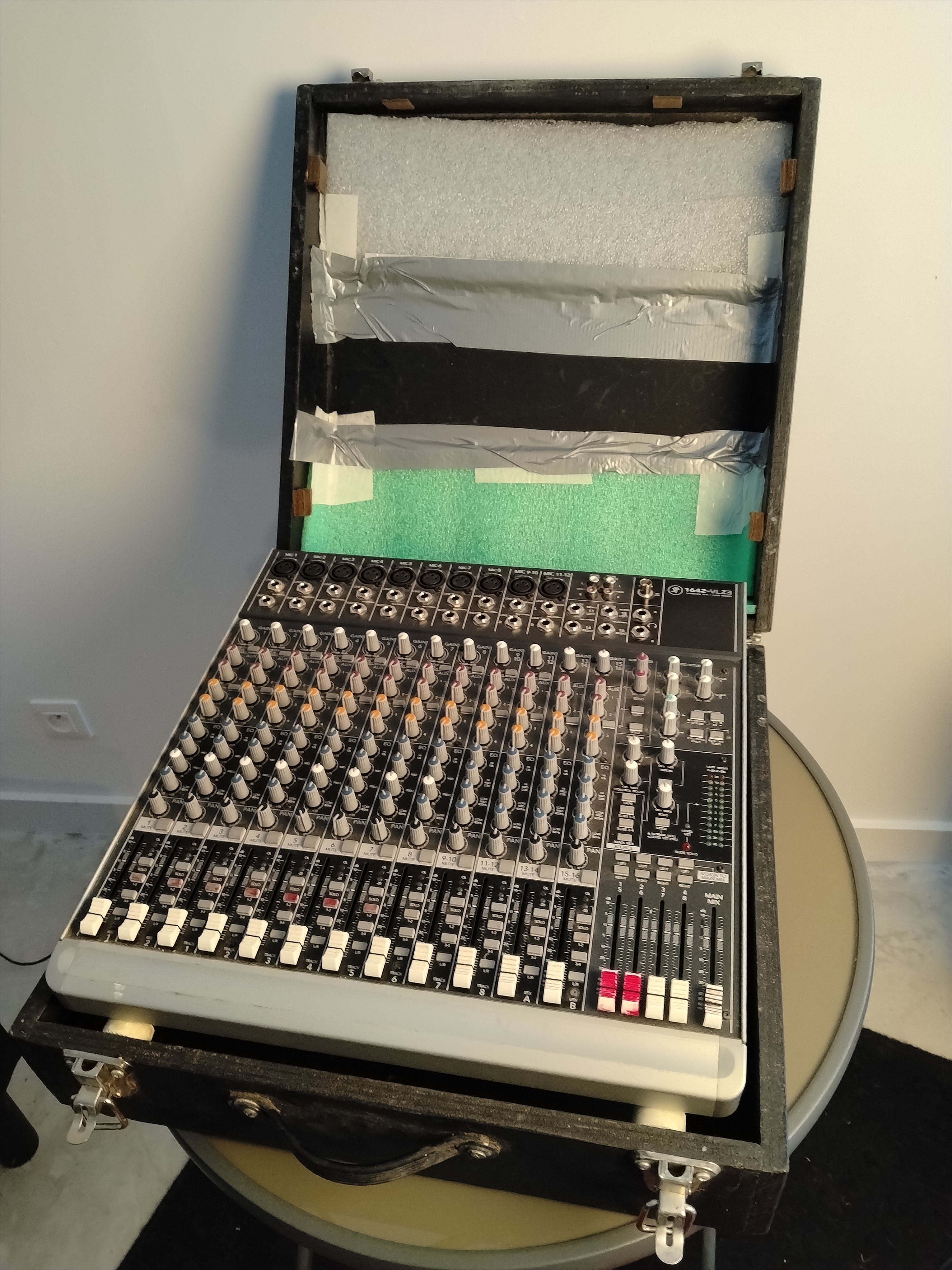 Mackie 1642-VLZ3 (31580)