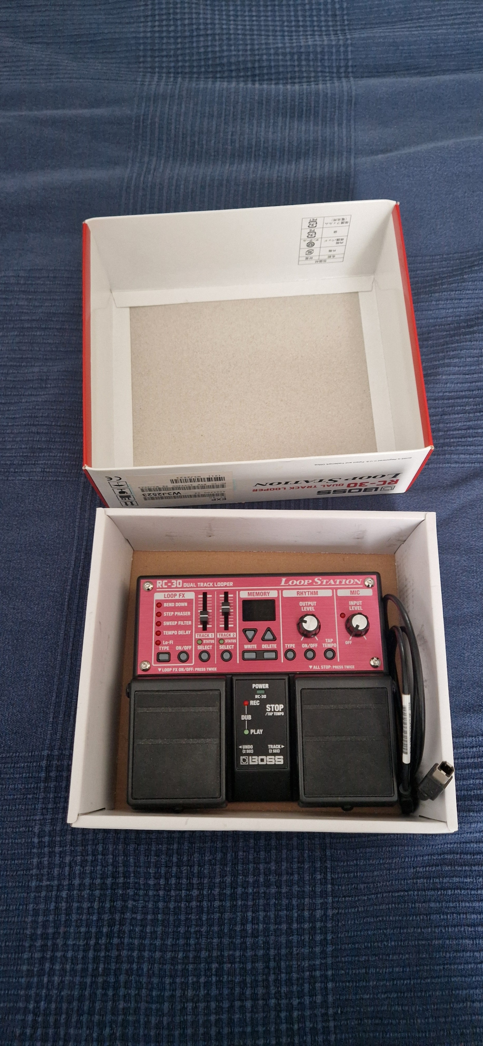 Boss RC 30 dual track looper + Alim. Boss 9v