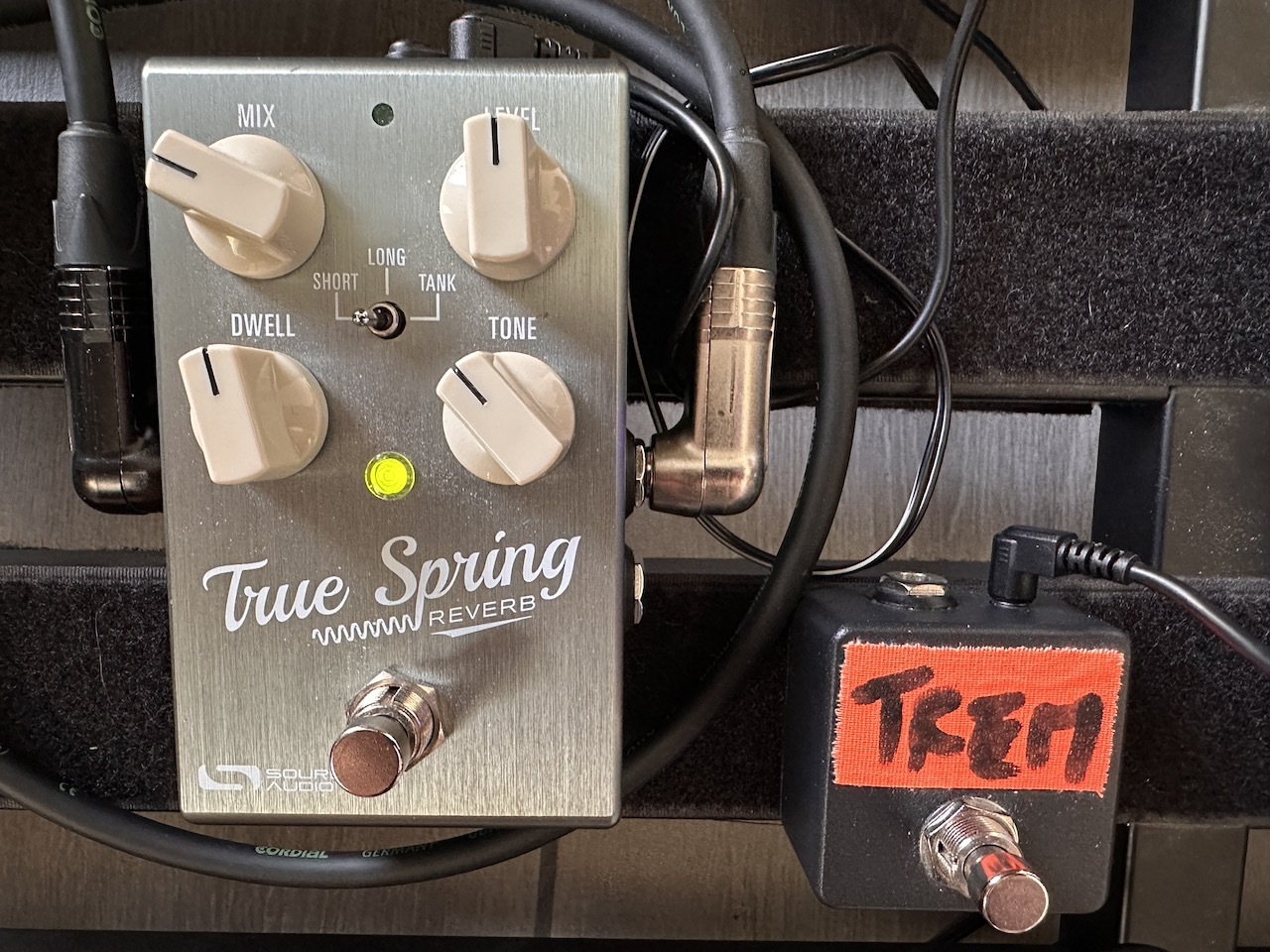Source audio true spring + remote