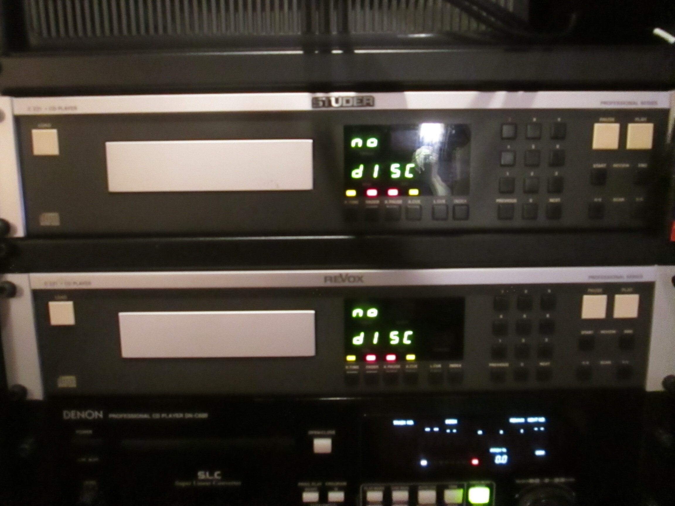 Revox C 221