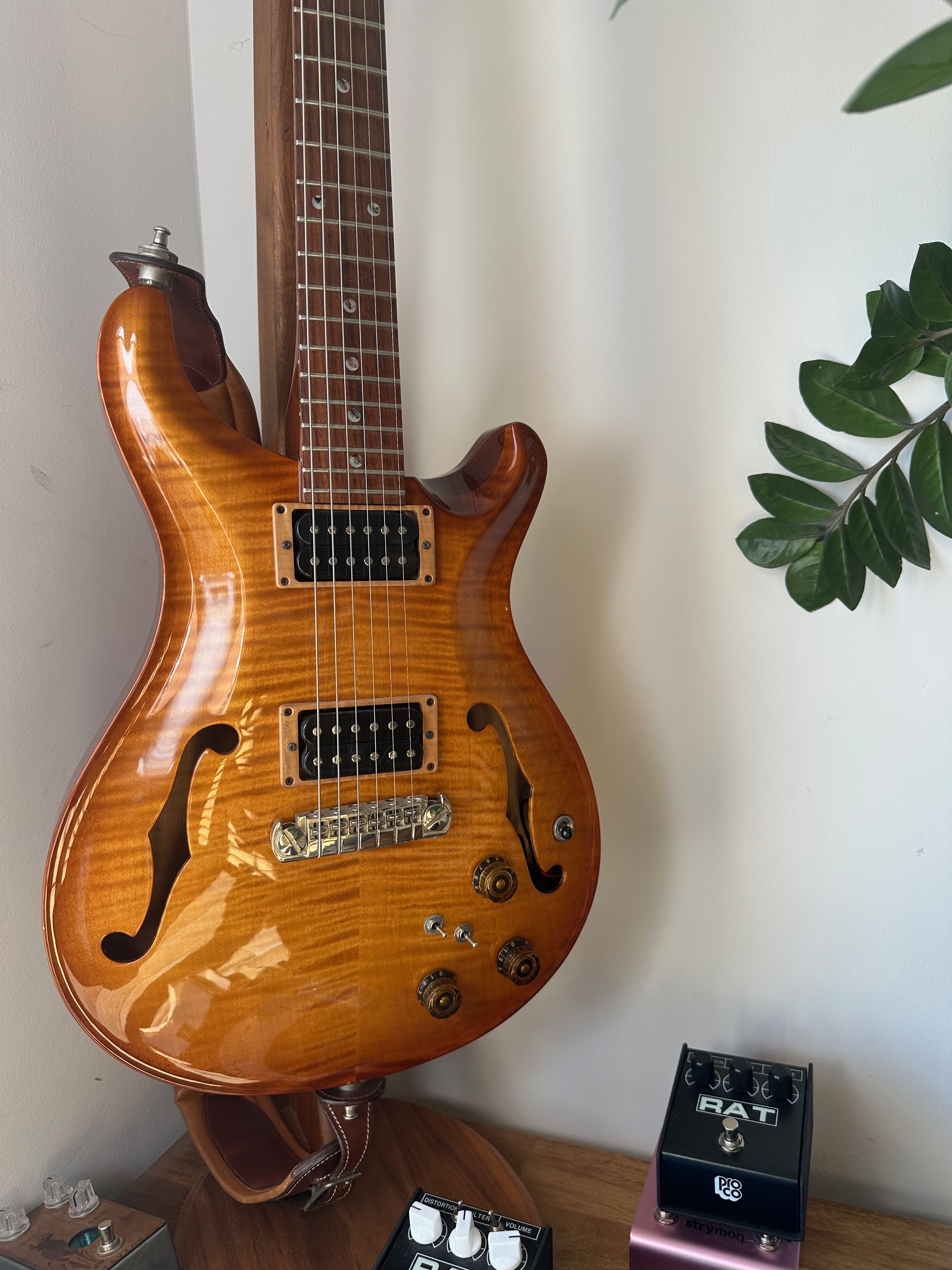 PRS core Hollowbody II Piezo Violin Amber • USA