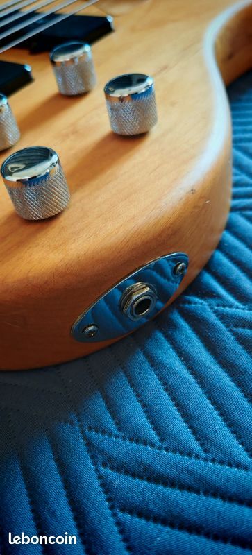 Washburn XB500 (88920)