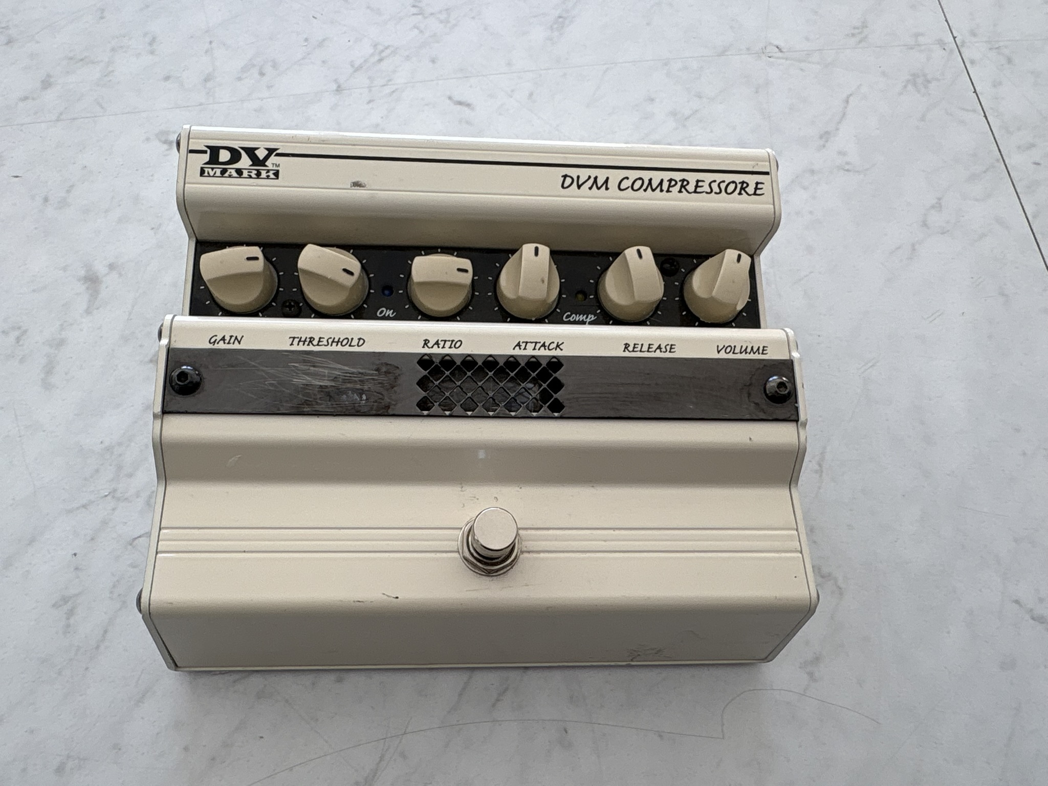 dv mark DVM compressore