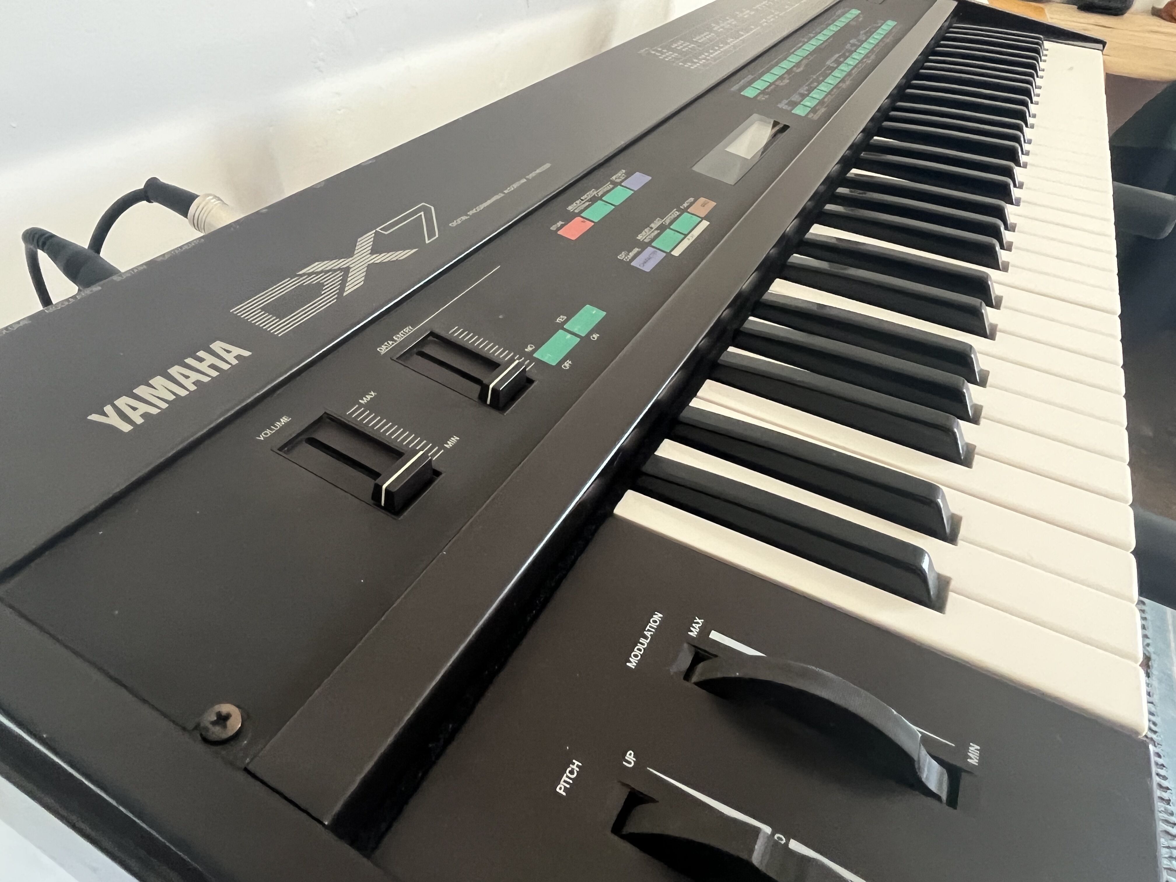 Yamaha DX7 (95717)