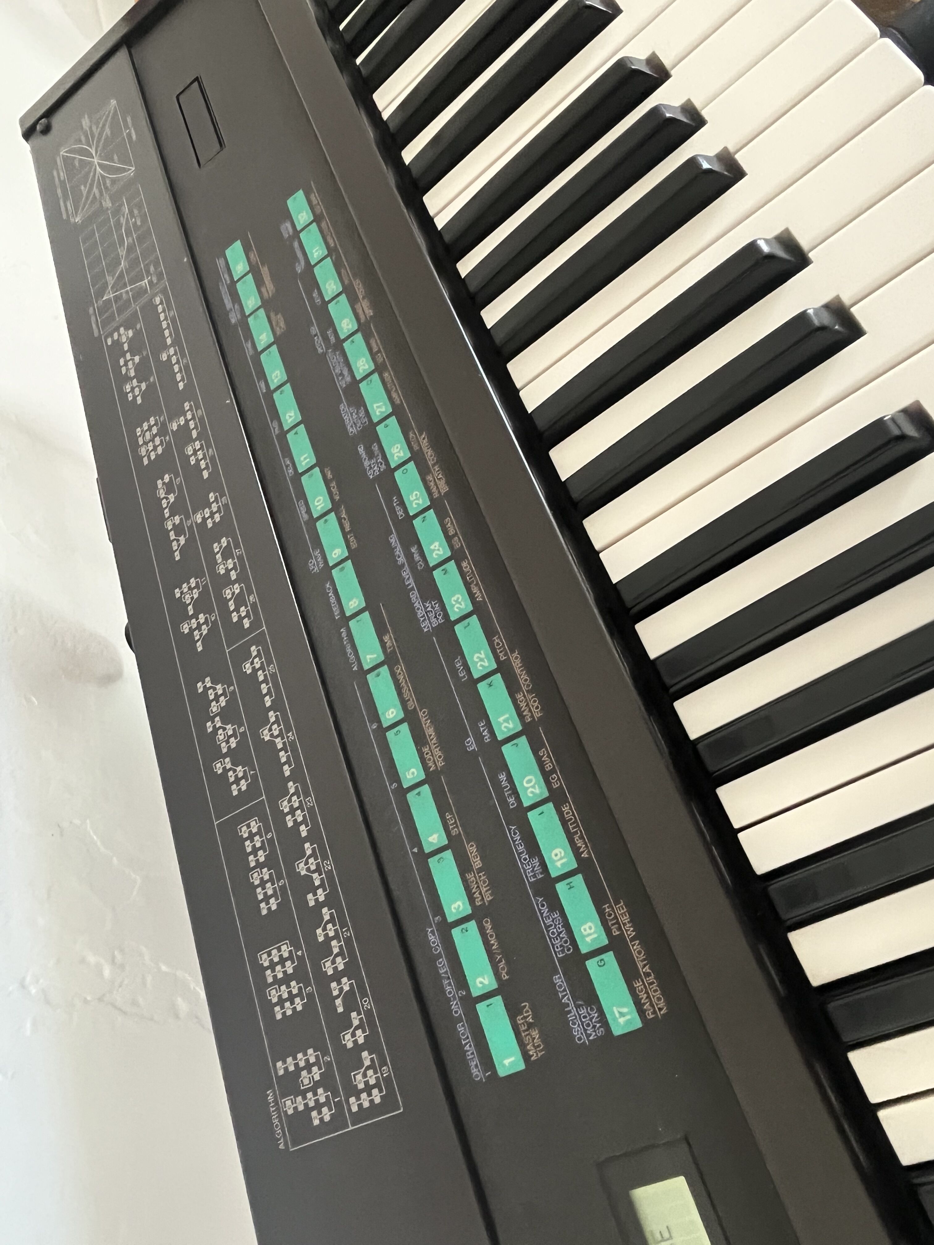 Yamaha DX7 (61371)