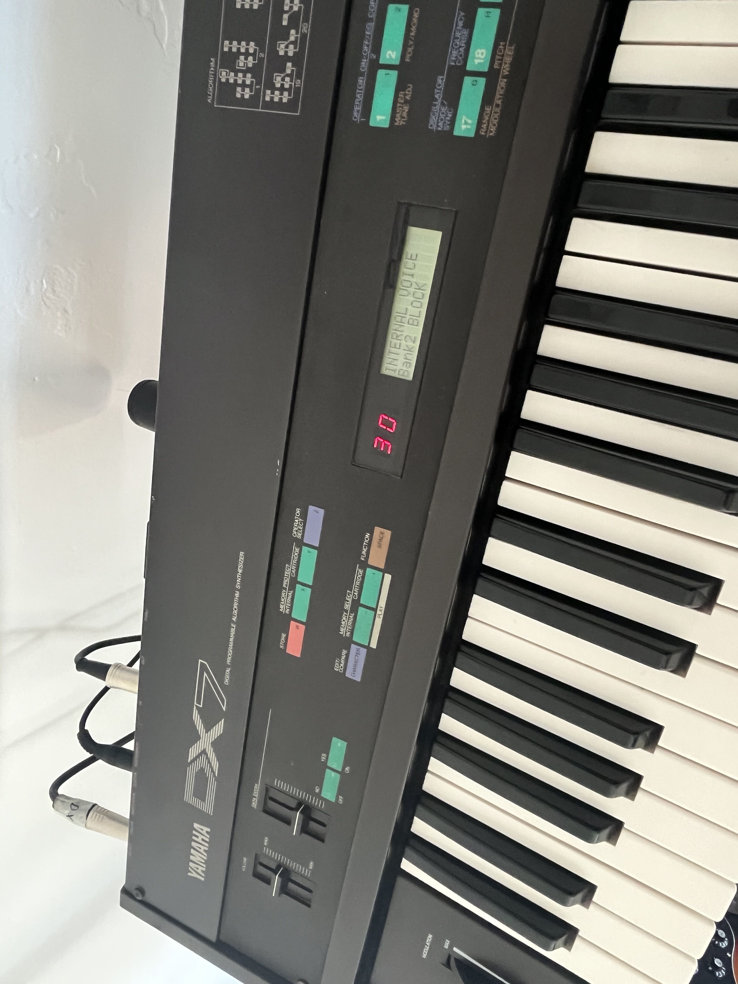 Yamaha DX7 (36766)