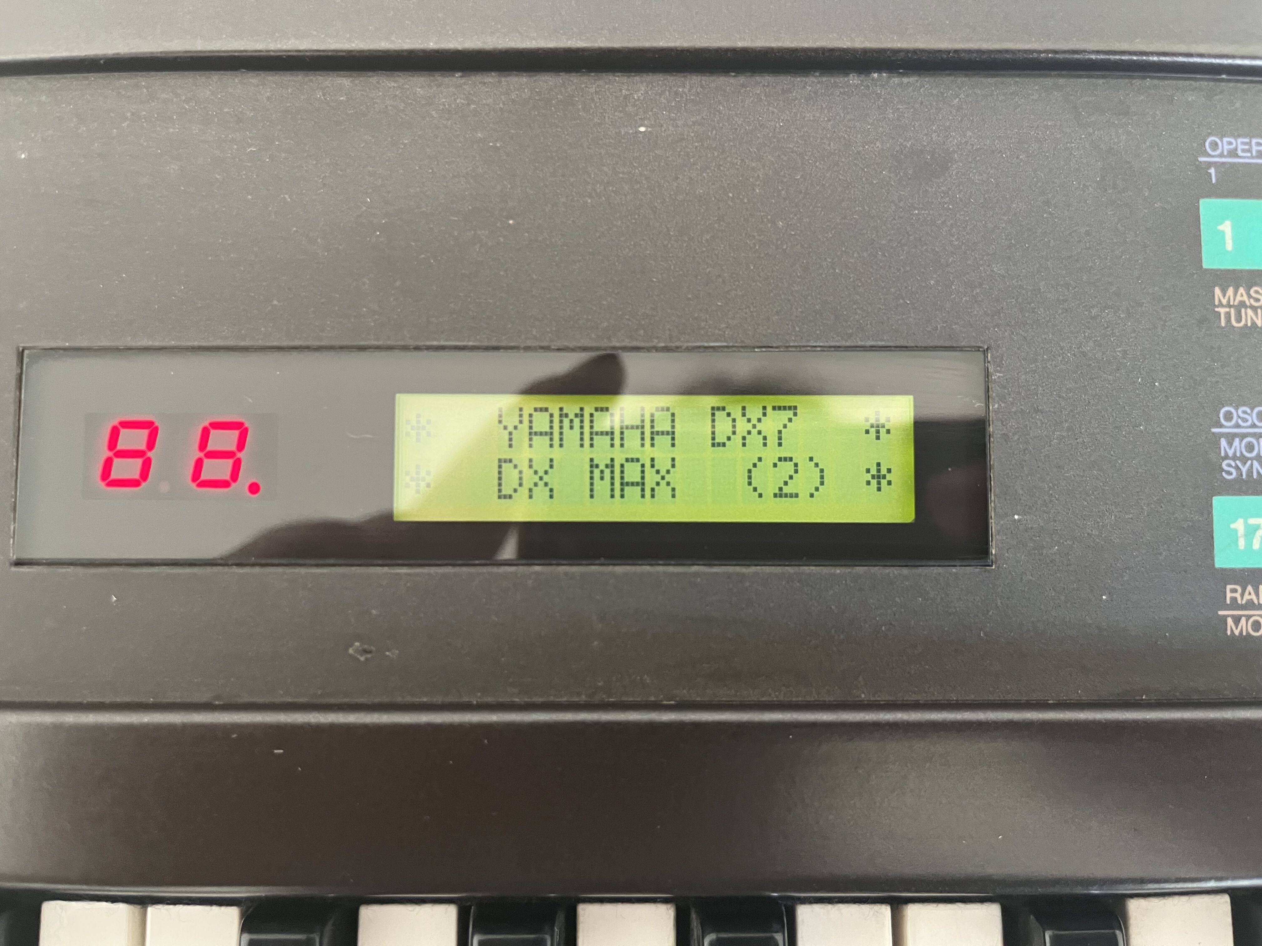 Yamaha DX7 (33635)