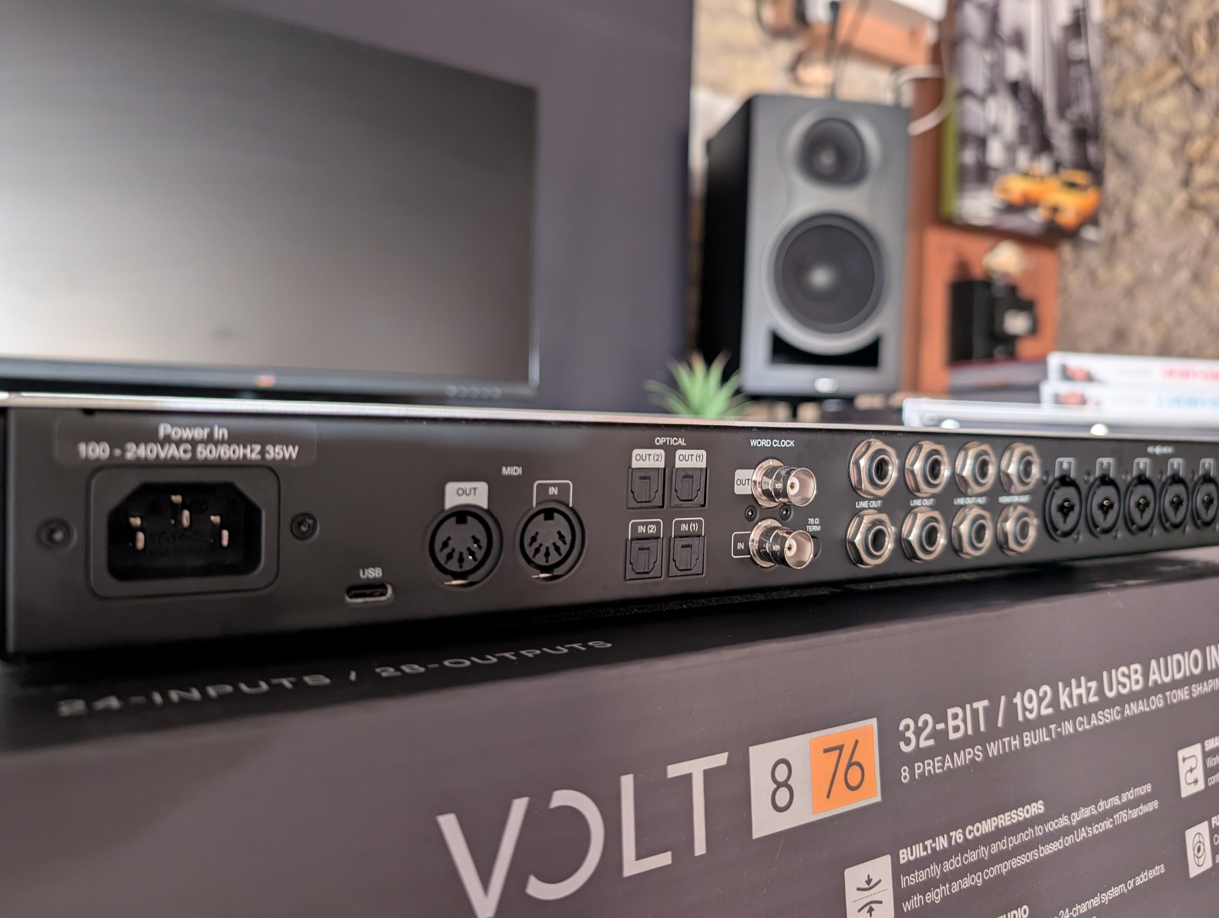 Universal Audio Volt 876 (24196)