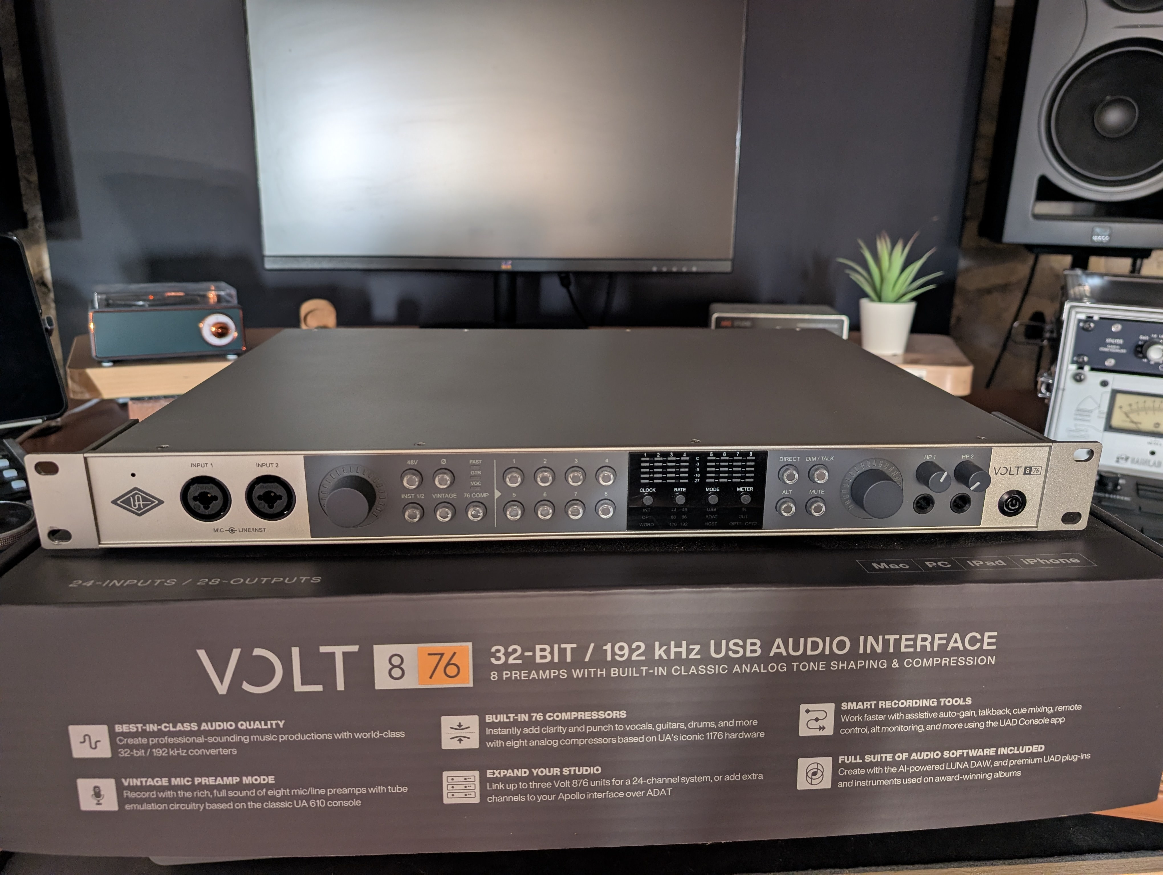 Universal Audio Volt 876 (11534)