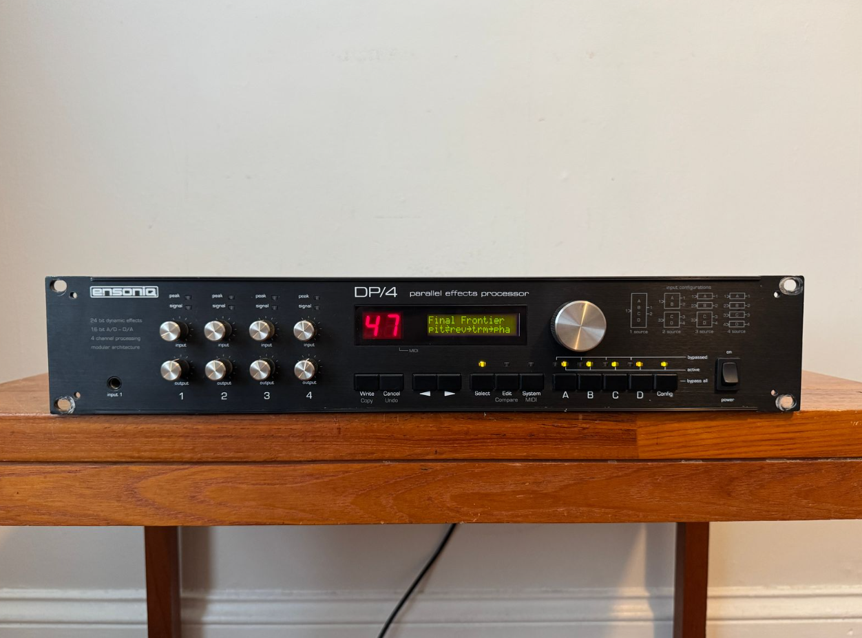 Ensoniq DP4+ (71301)