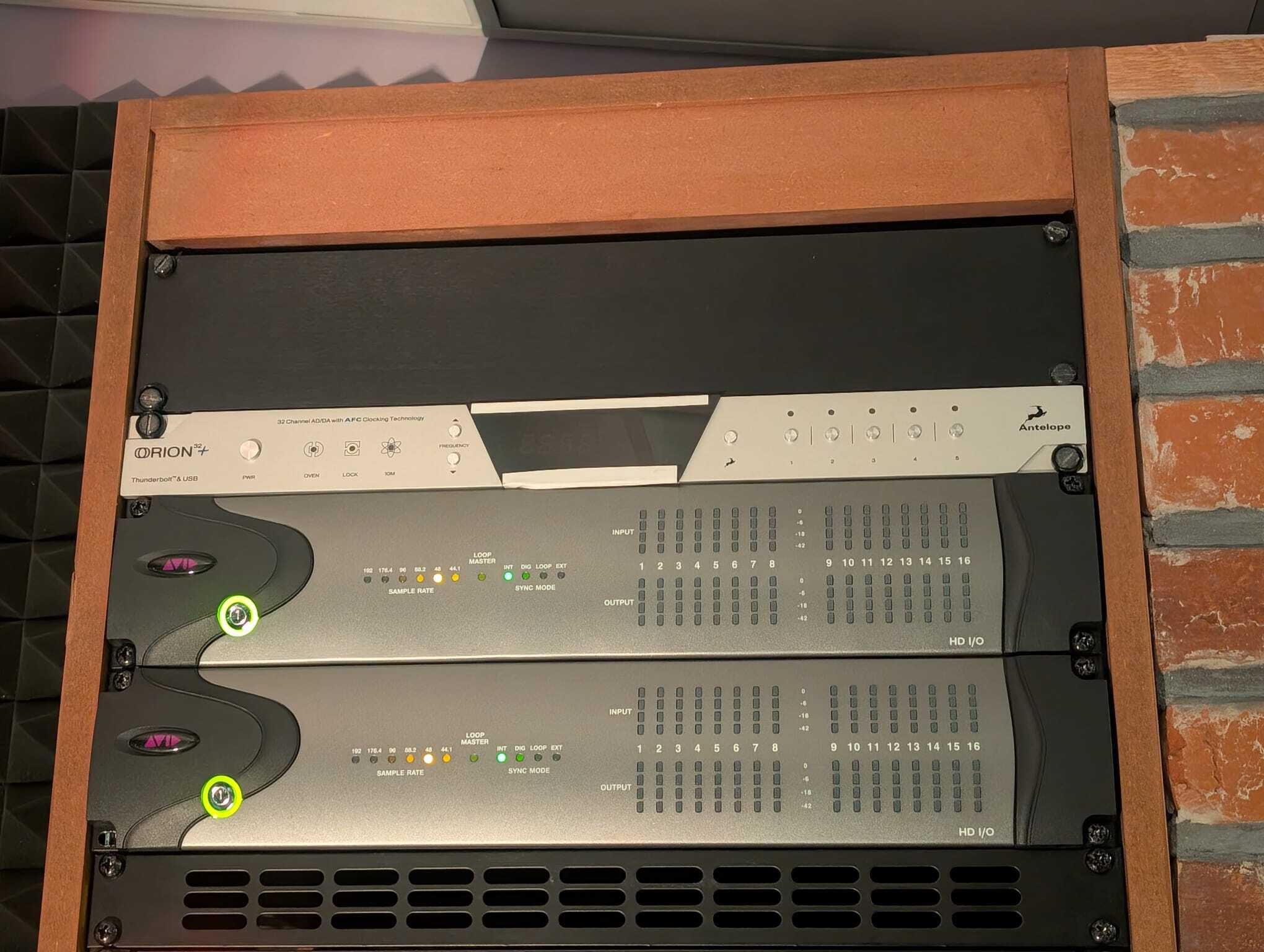 Vends Système AVID HDX + 2 interfaces AVID HD I/O 8x8x8