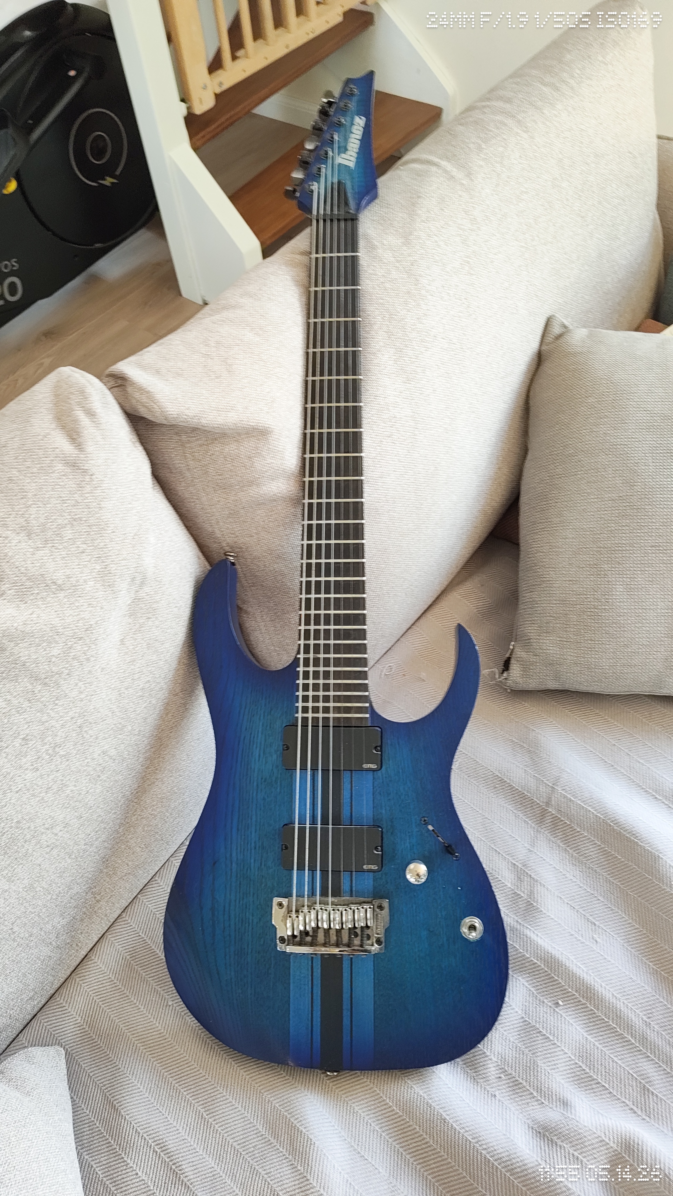 Ibanez RGIT27FE Iron Label 7 cordes - Bleu Burst - Excellent état