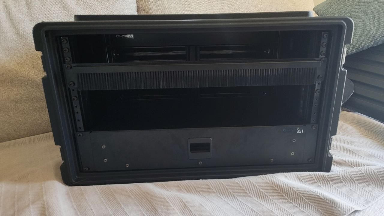 SKB 6U Roto Rolling Rack (75798)