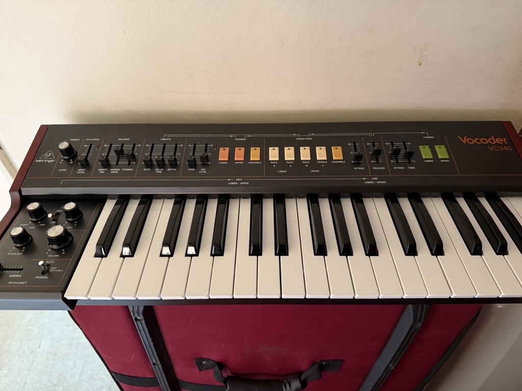 Behringer VC340