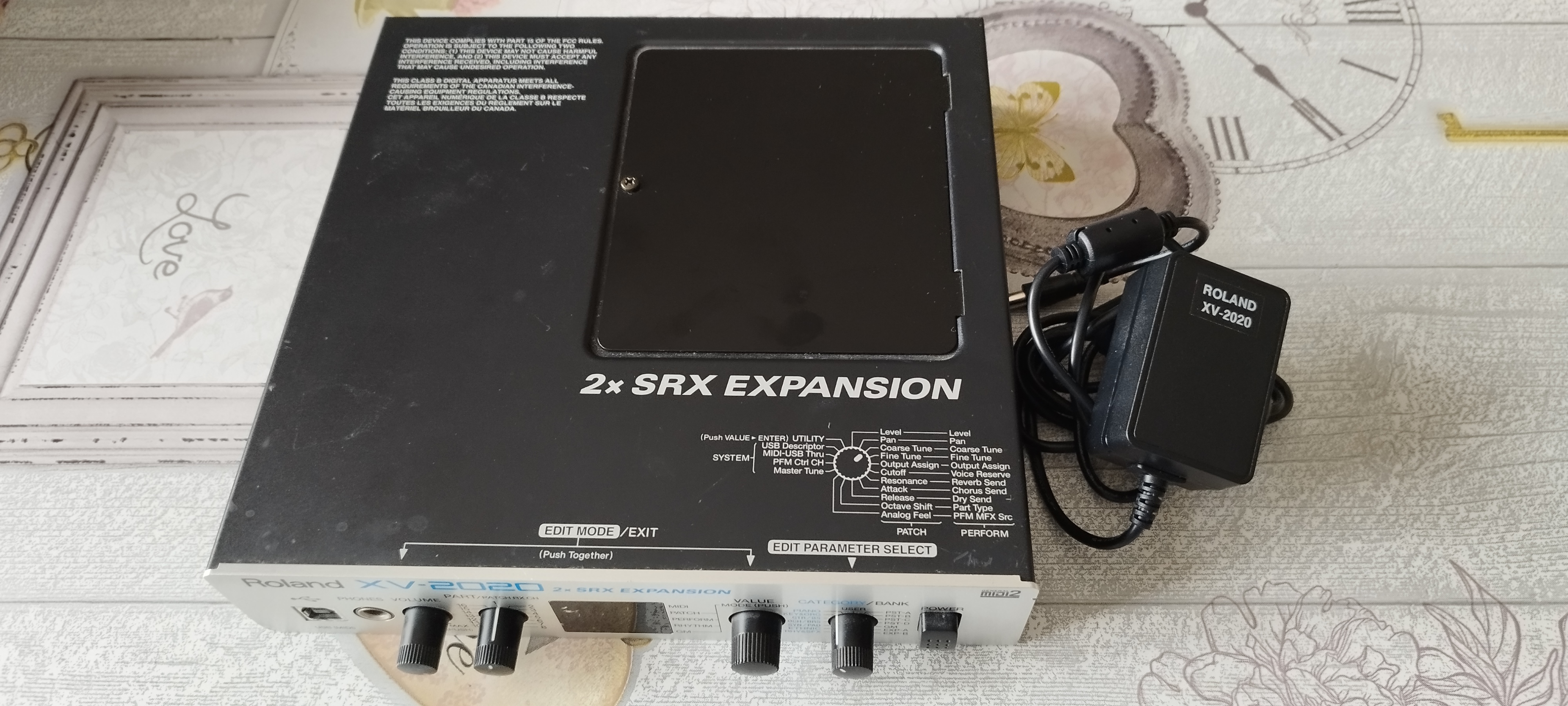 Roland XV-2020 (35840)