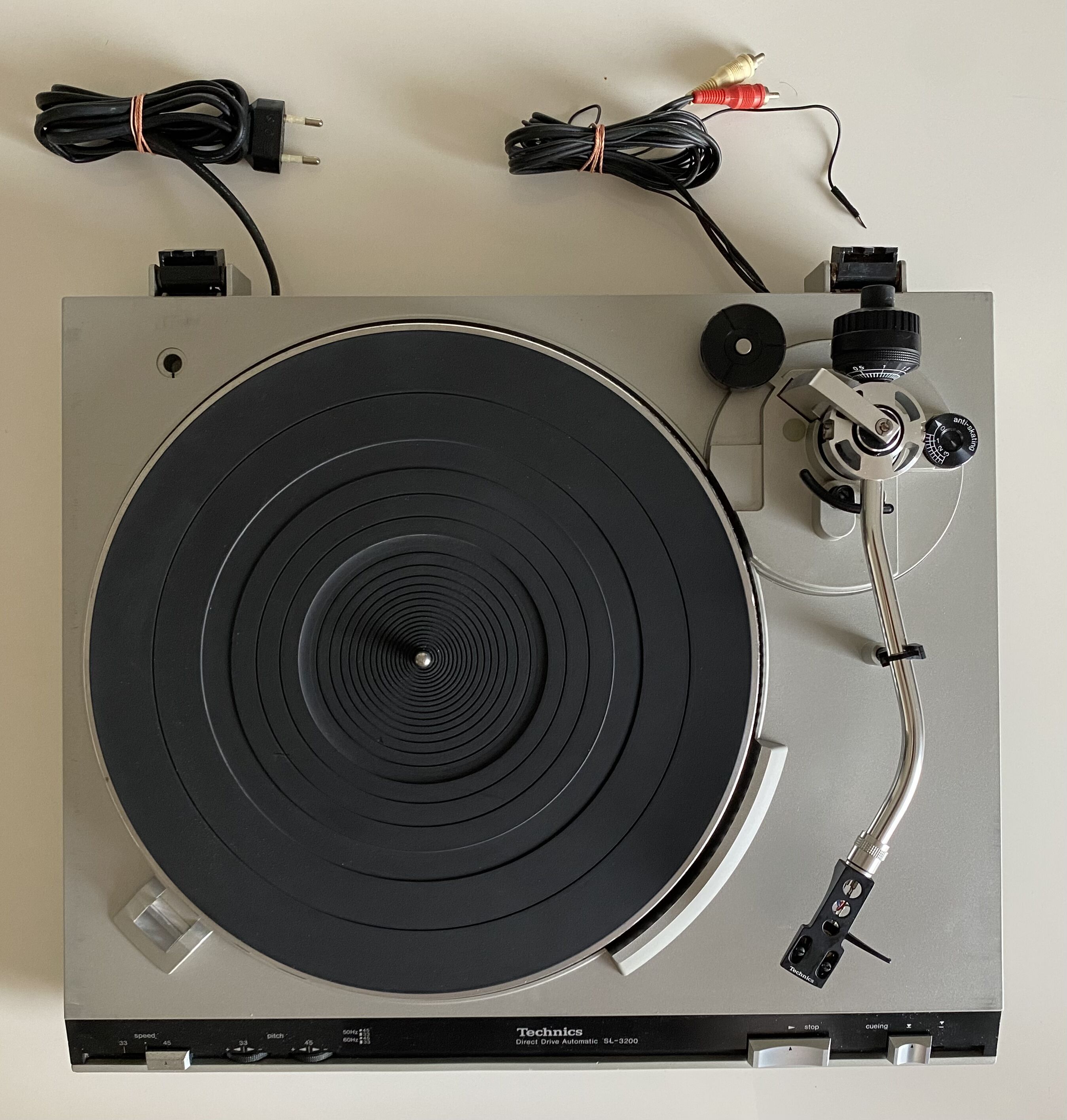 Technics SL-3200IMG 9208