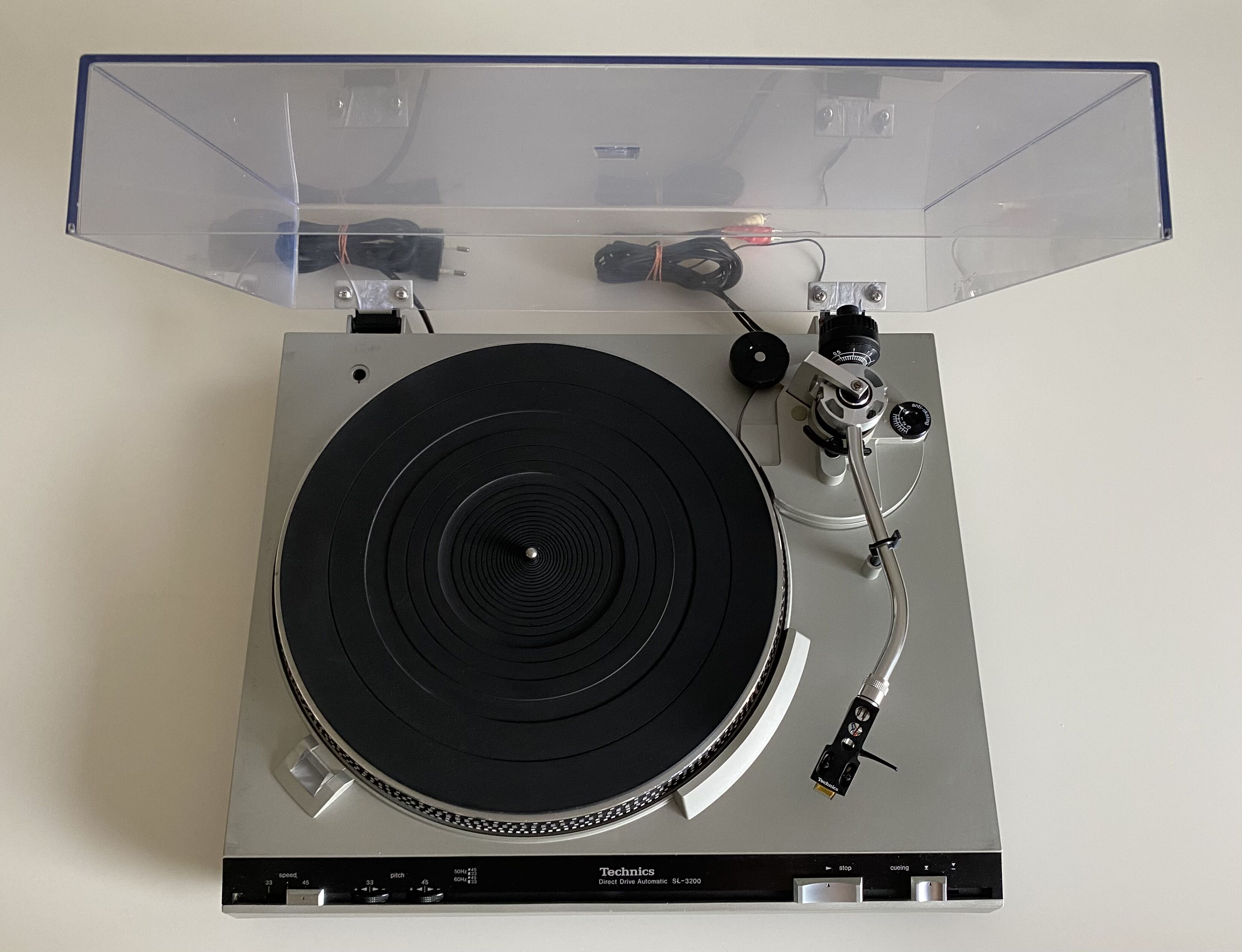Technics SL-3200IMG 9211