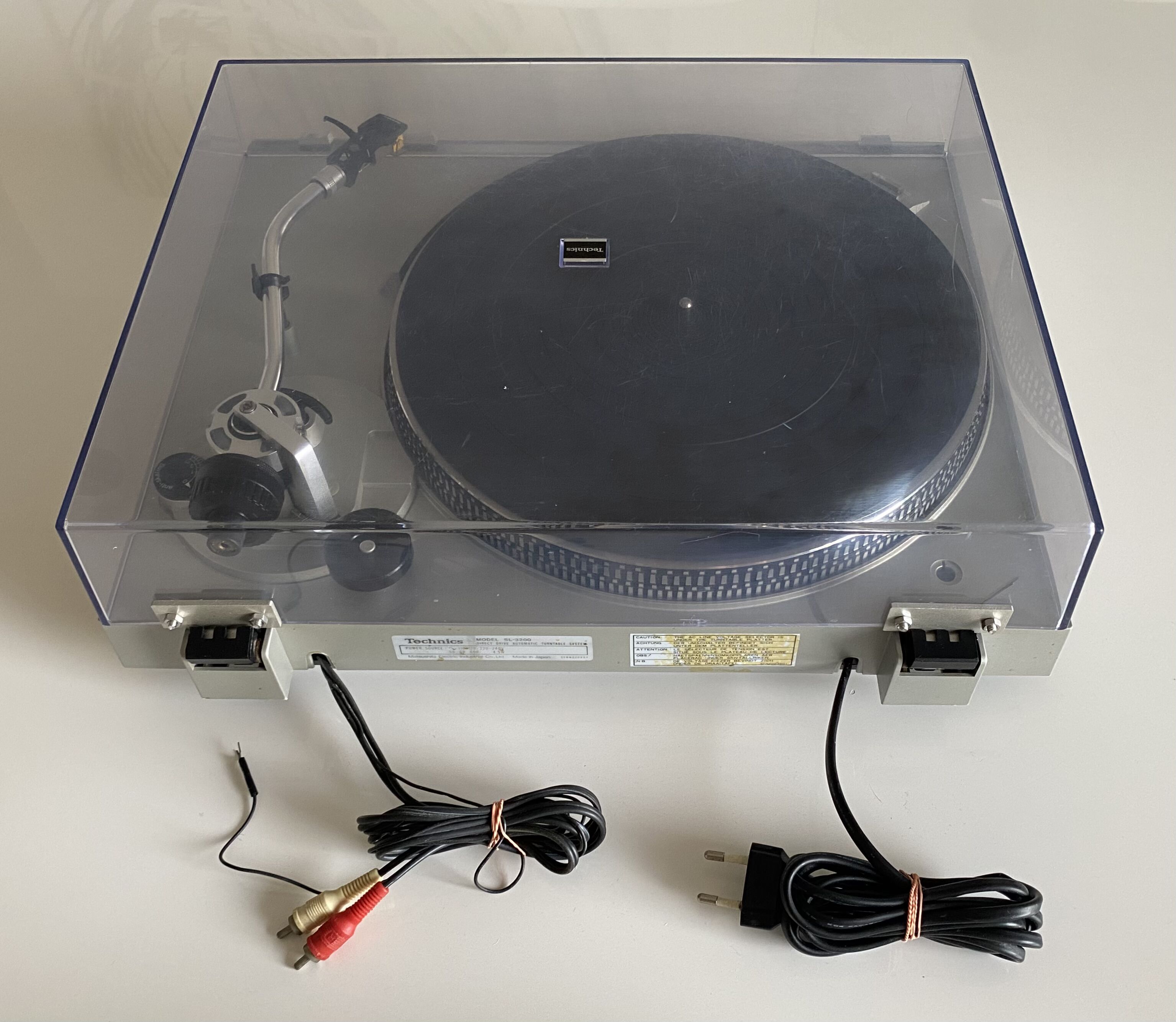 Technics SL-3200IMG 9213