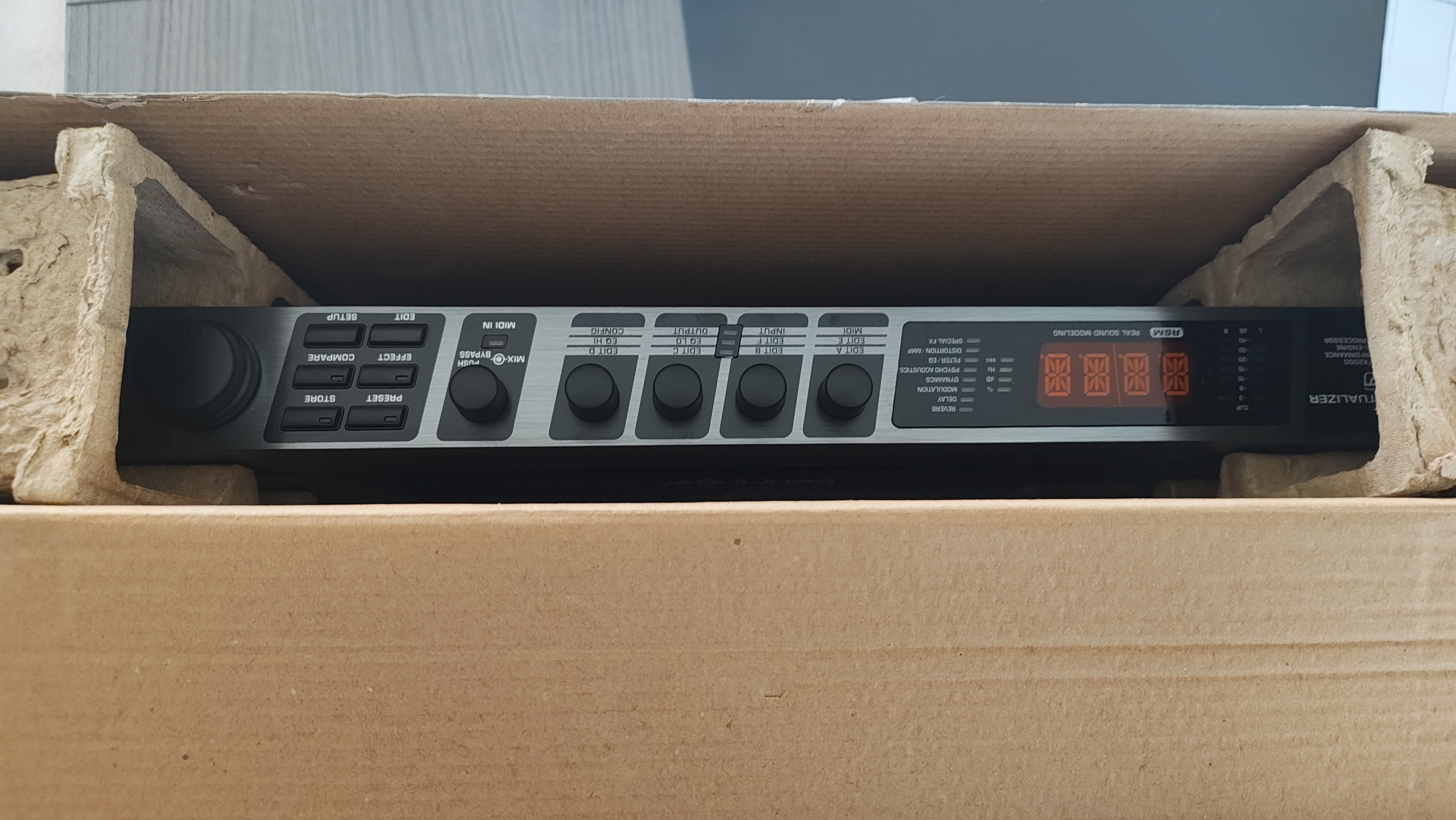 Behringer Virtualizer 3D FX2000 (28558)