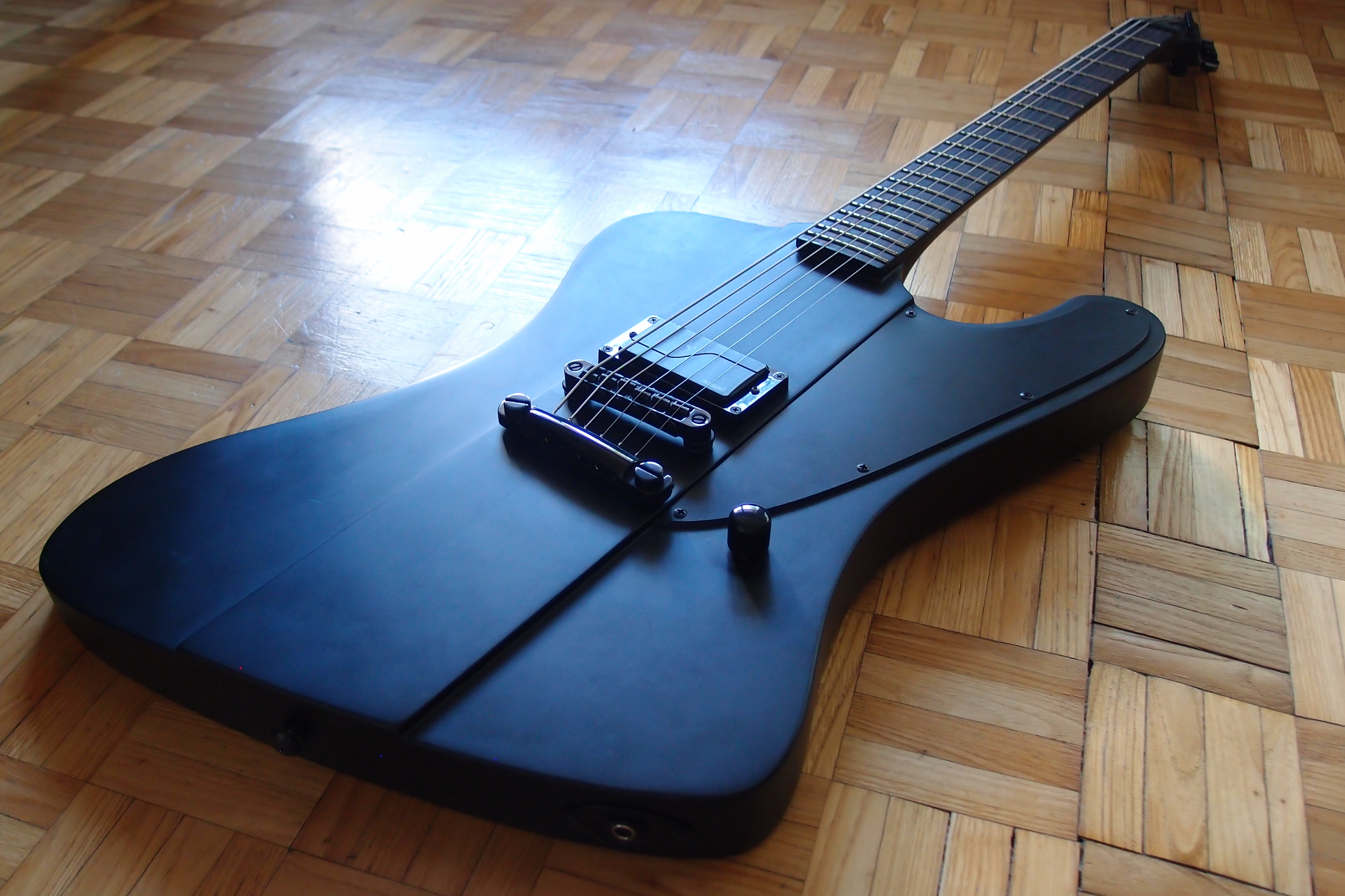 Guitare électrique ESP LTD Phoenix Black Metal