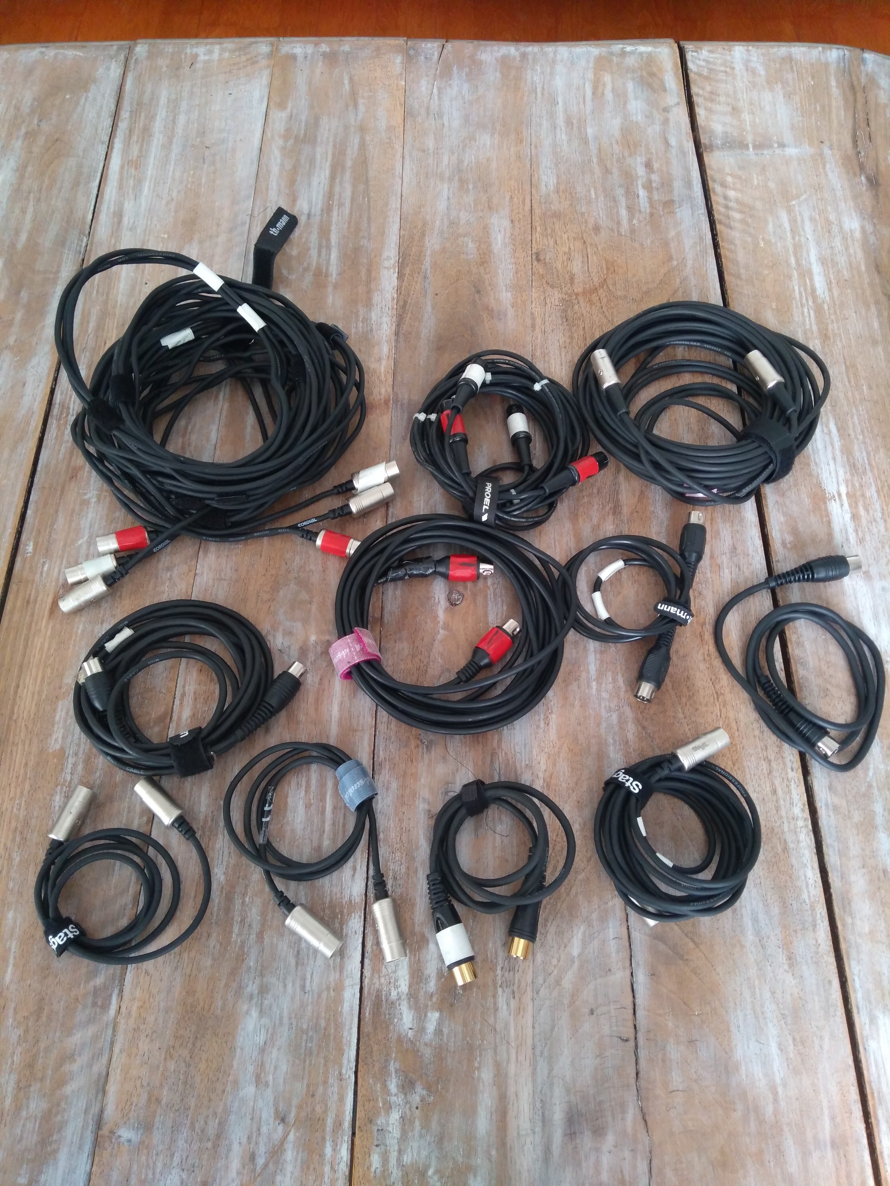 Vends divers câbles midi