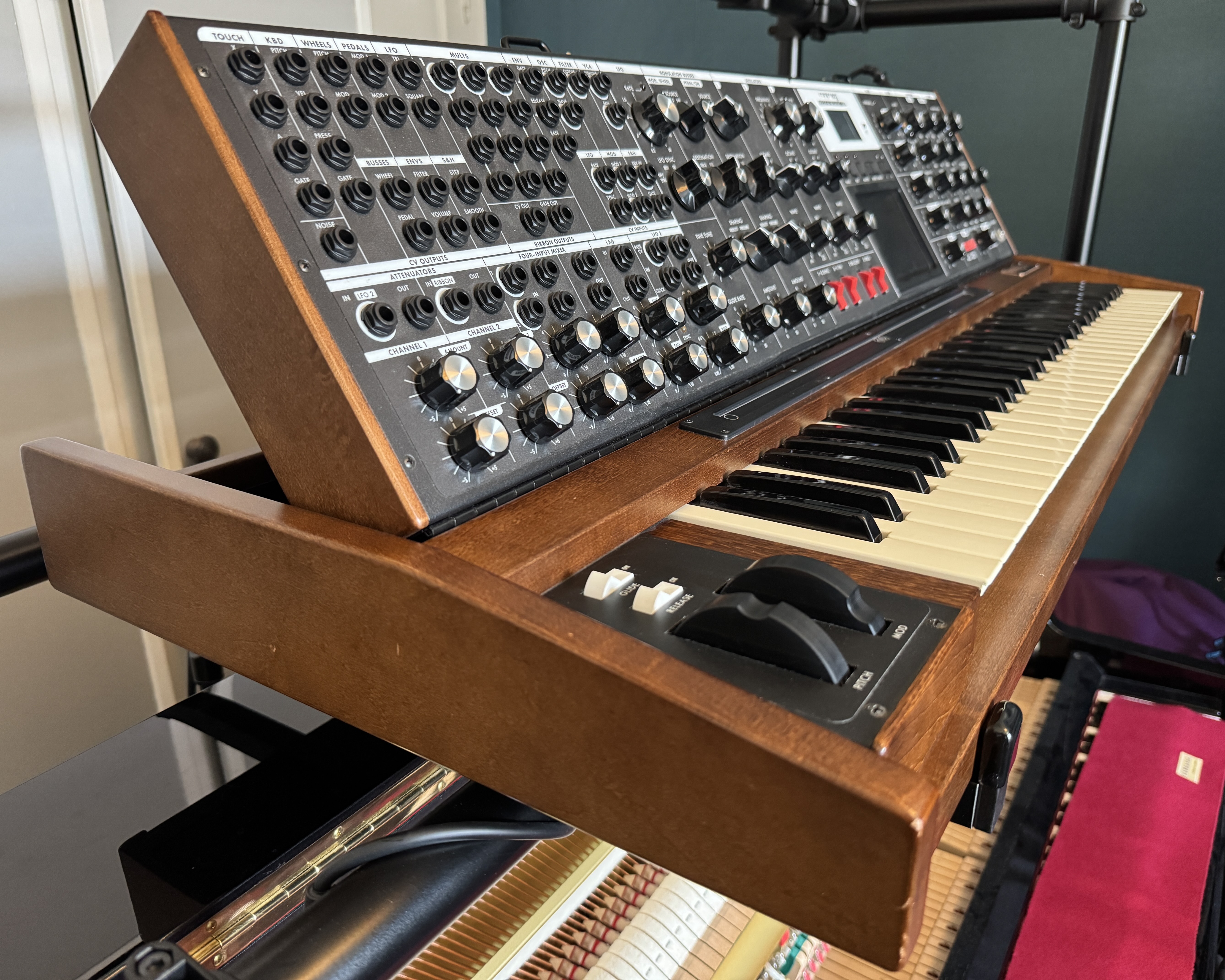 Moog Music MiniMoog Voyager XL (50975)