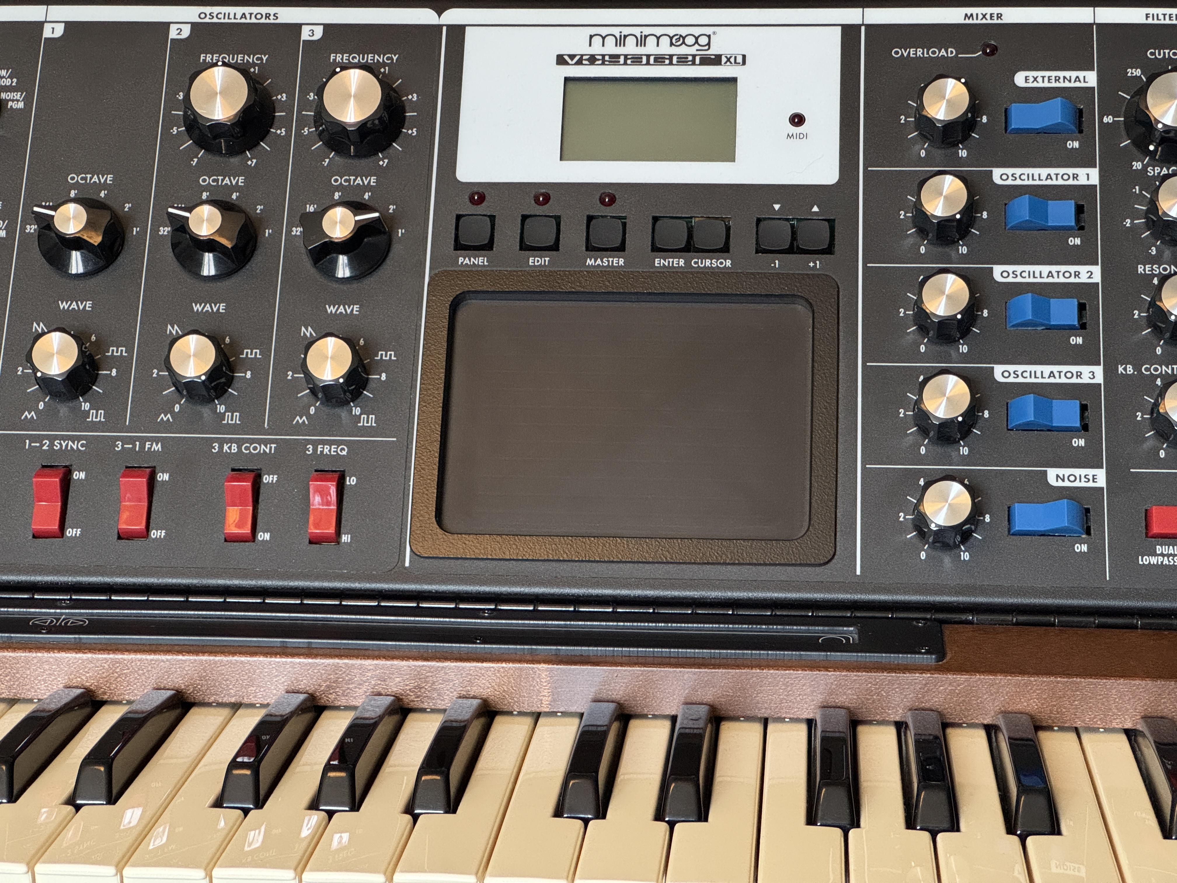 Moog Music MiniMoog Voyager XL (80251)