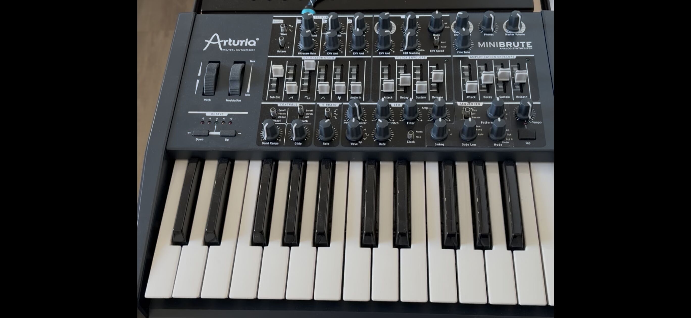 Minibrute Arturia