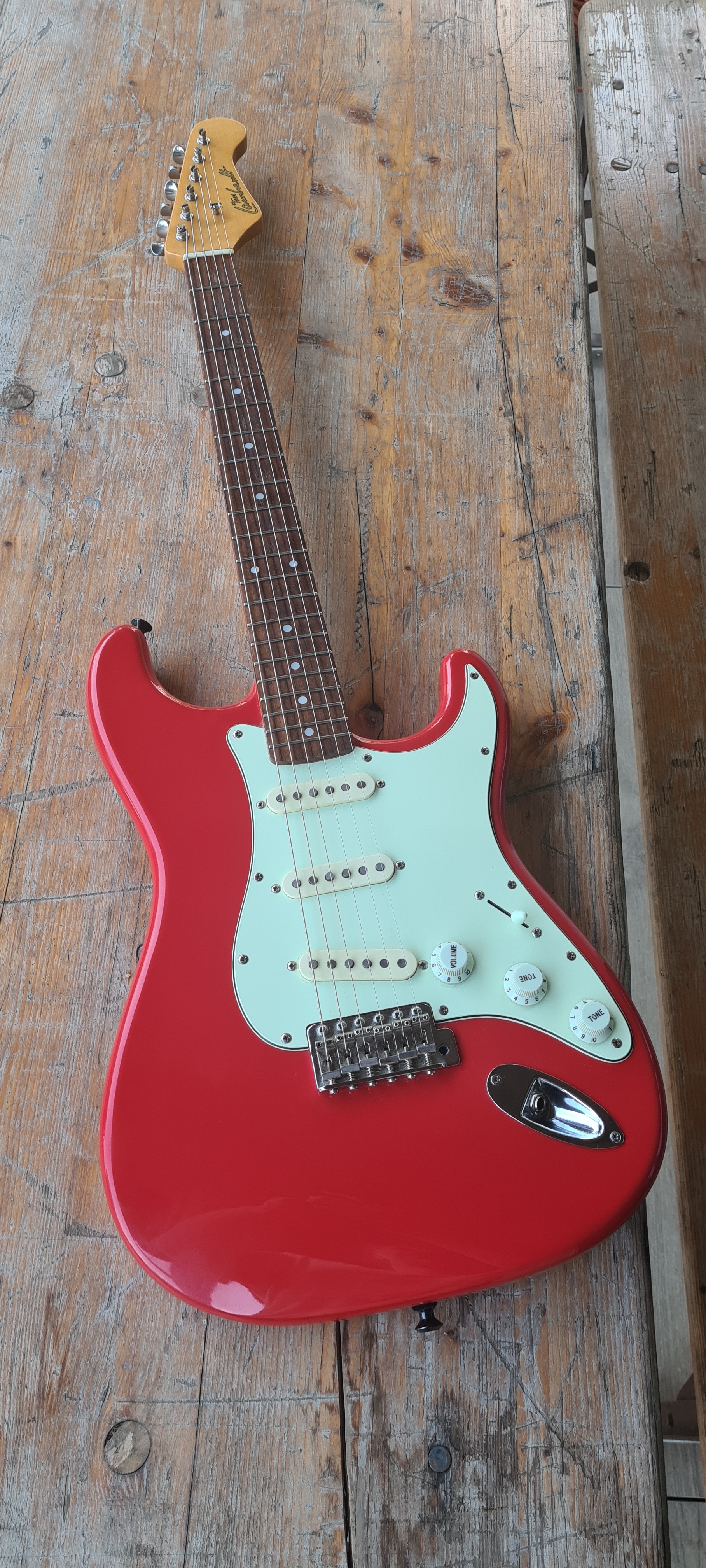 Vends strat. ST612TS red fiesta 