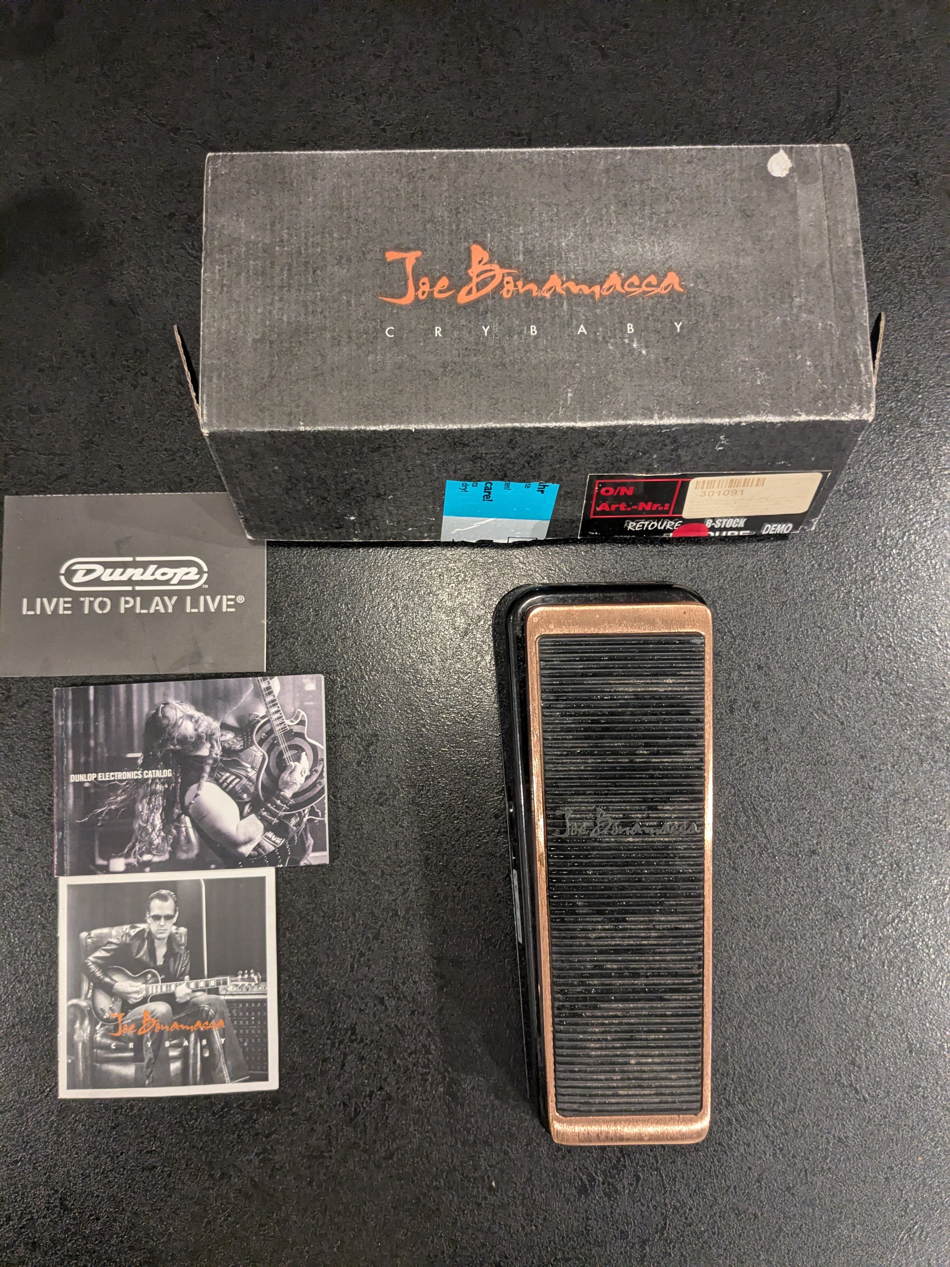 vends Joe Bonamassa Crybaby Wah - TBE