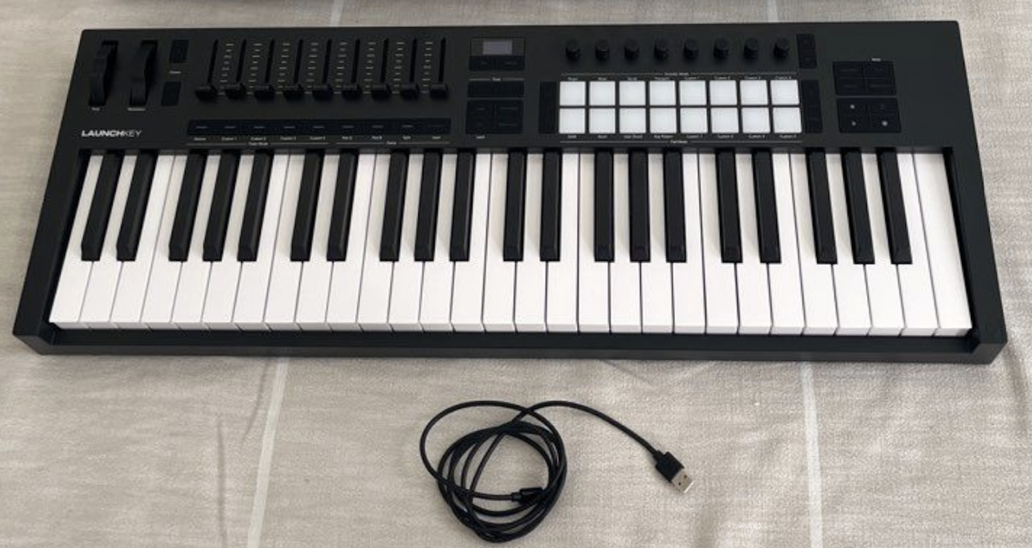 Novation Launchkey 49 MK4 – Excellent état