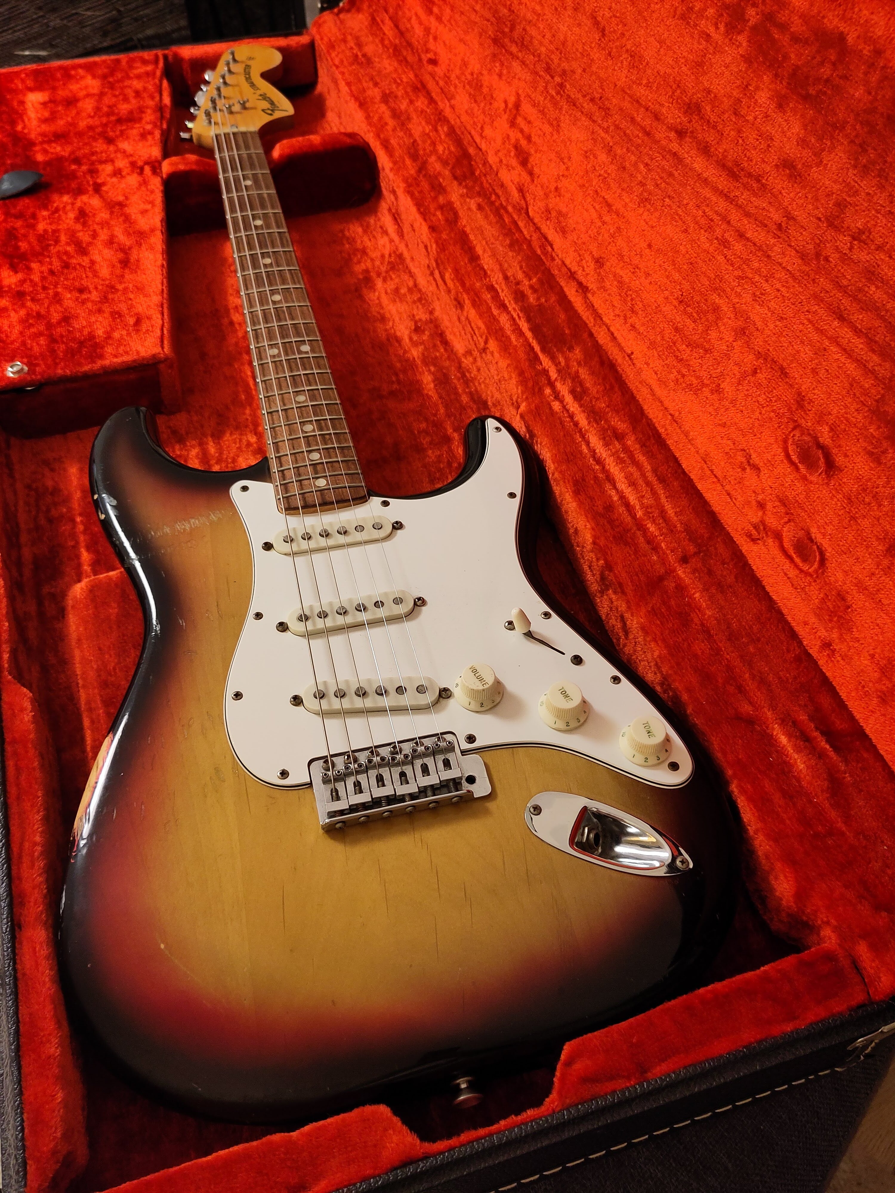 Vends Fender Stratocaster 3TS Rosewood de 1973
