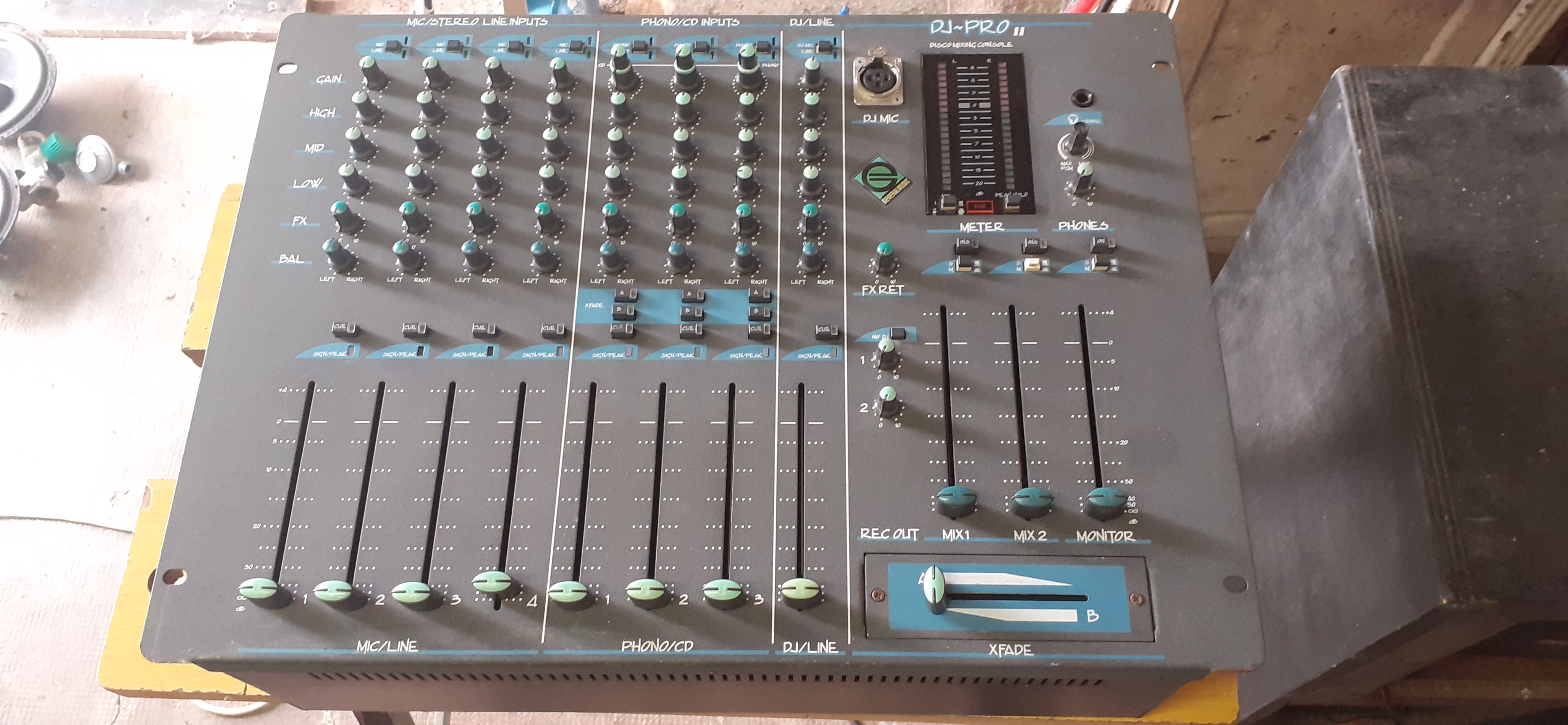 table de mixage GMR DJ PRO-II