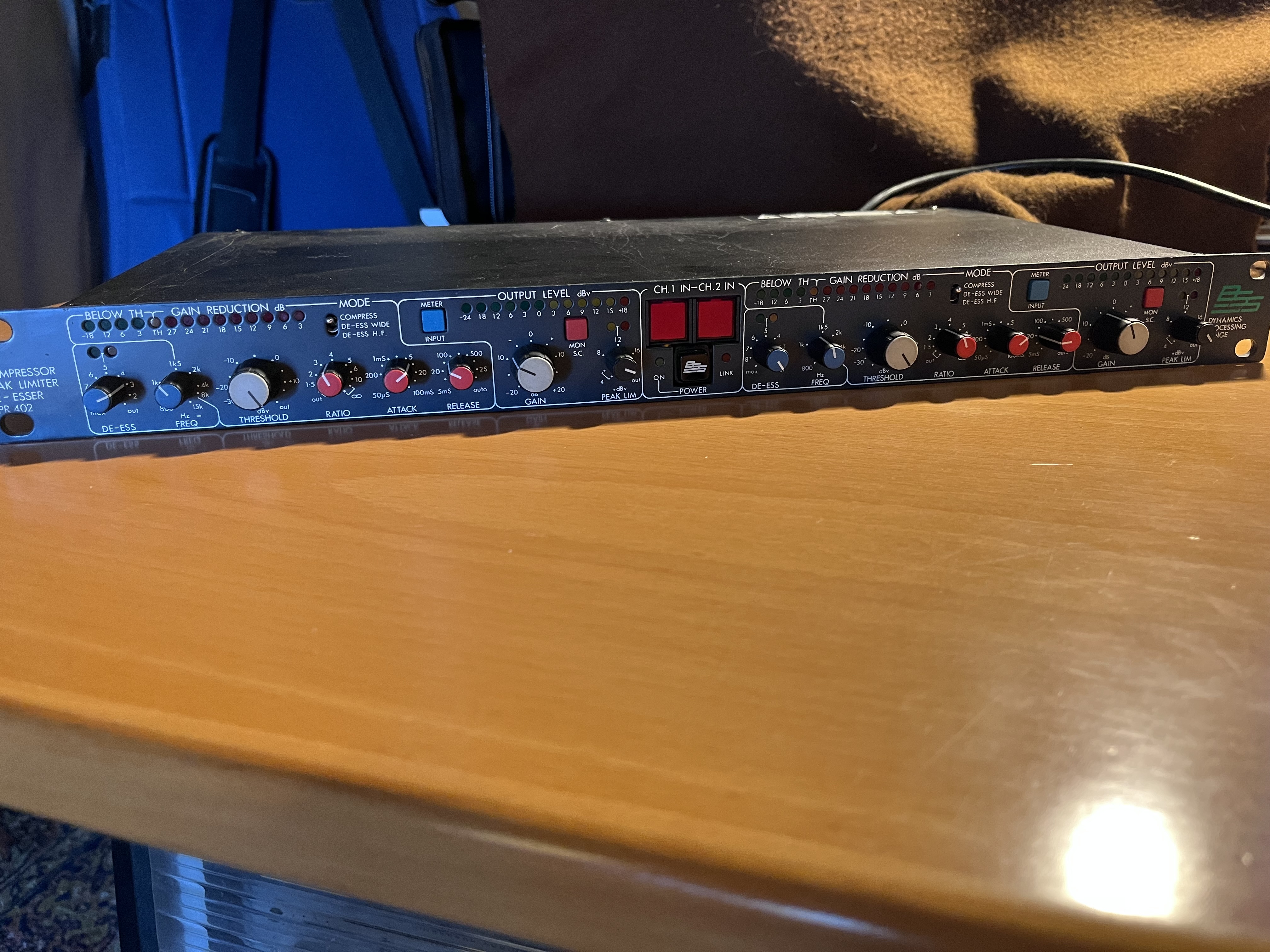 DPR 402 BSS De-esser/Compressor/Limiter