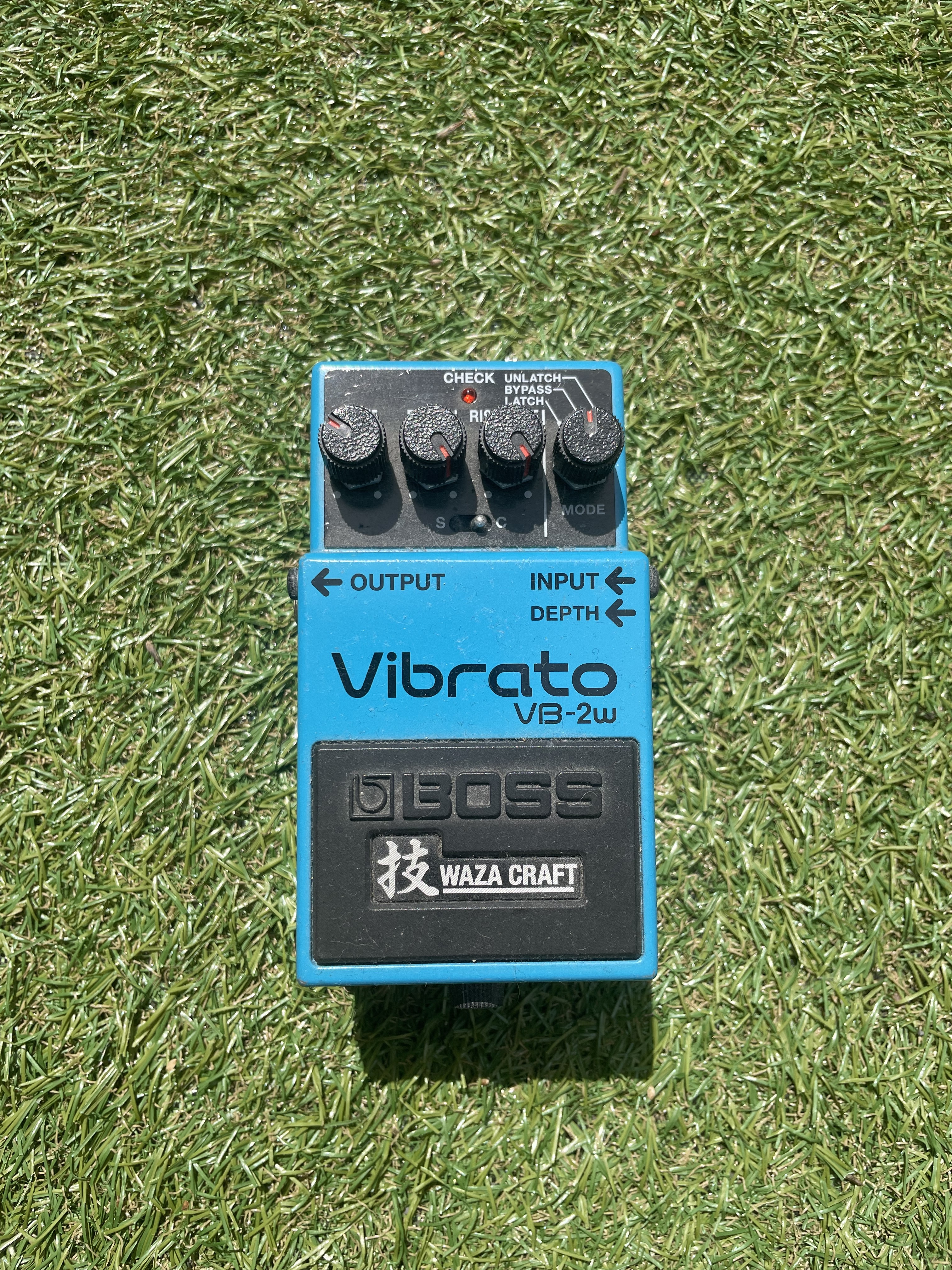 Vends Boss VB2W
