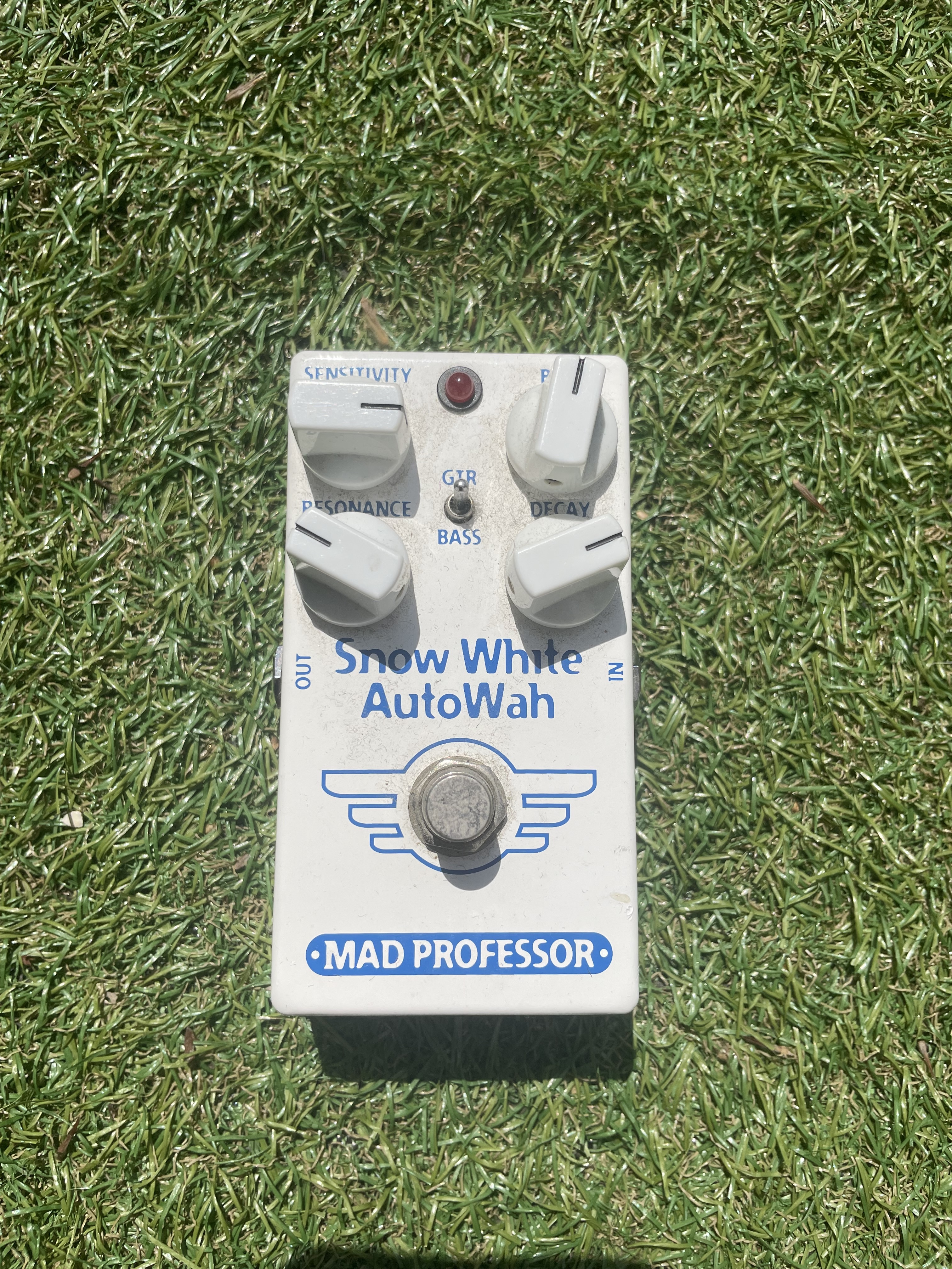Vends Snow White Auto Wah Bass/Guitar