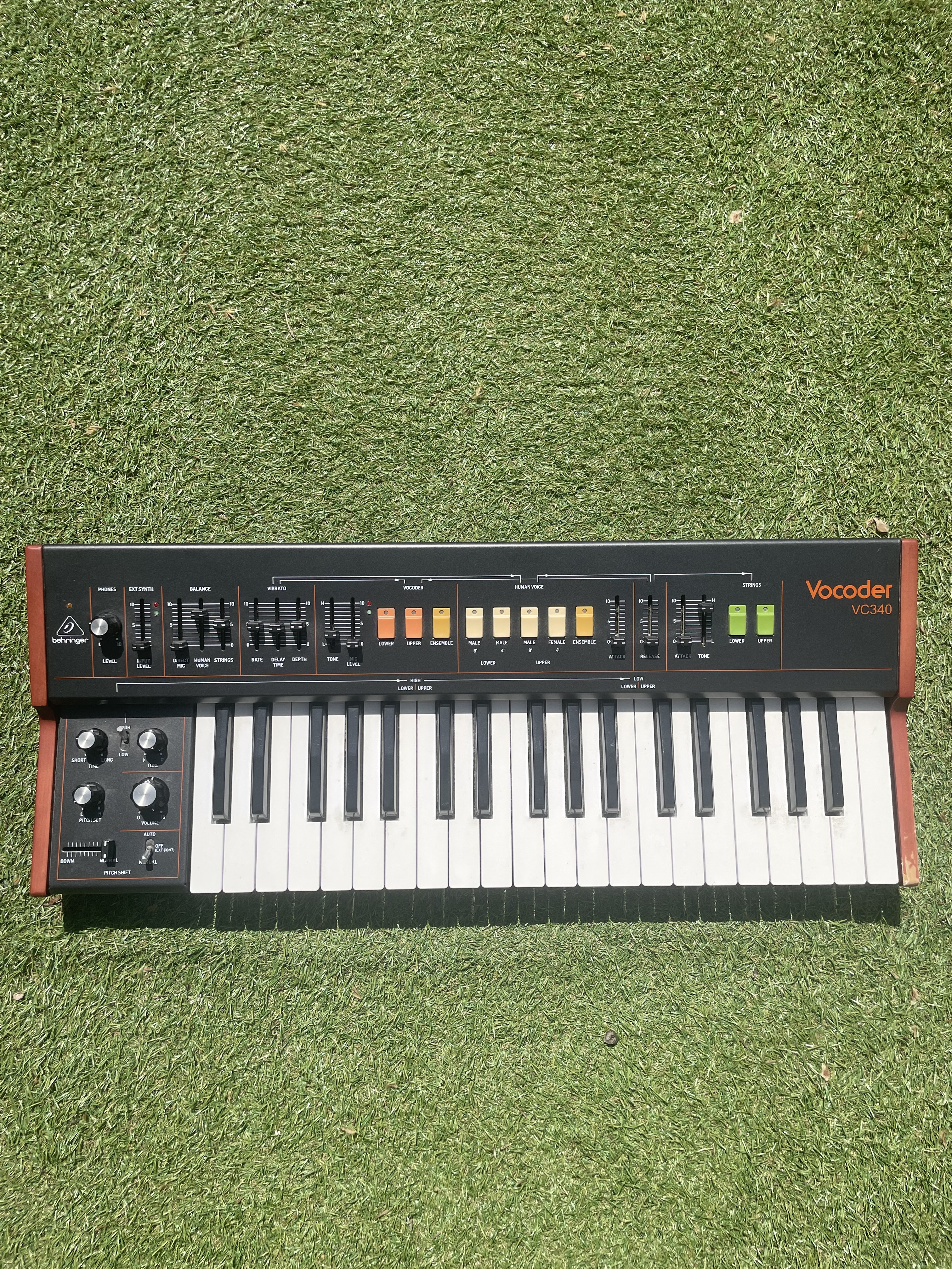 Vends Behringer VC340