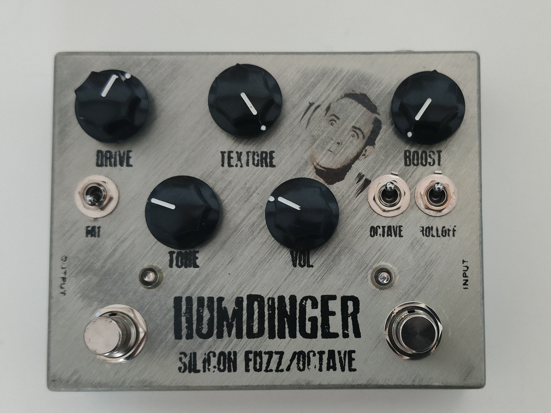 JDM Pedals - Humdinger : une octave - Fuzz boutique silicium très aboutie