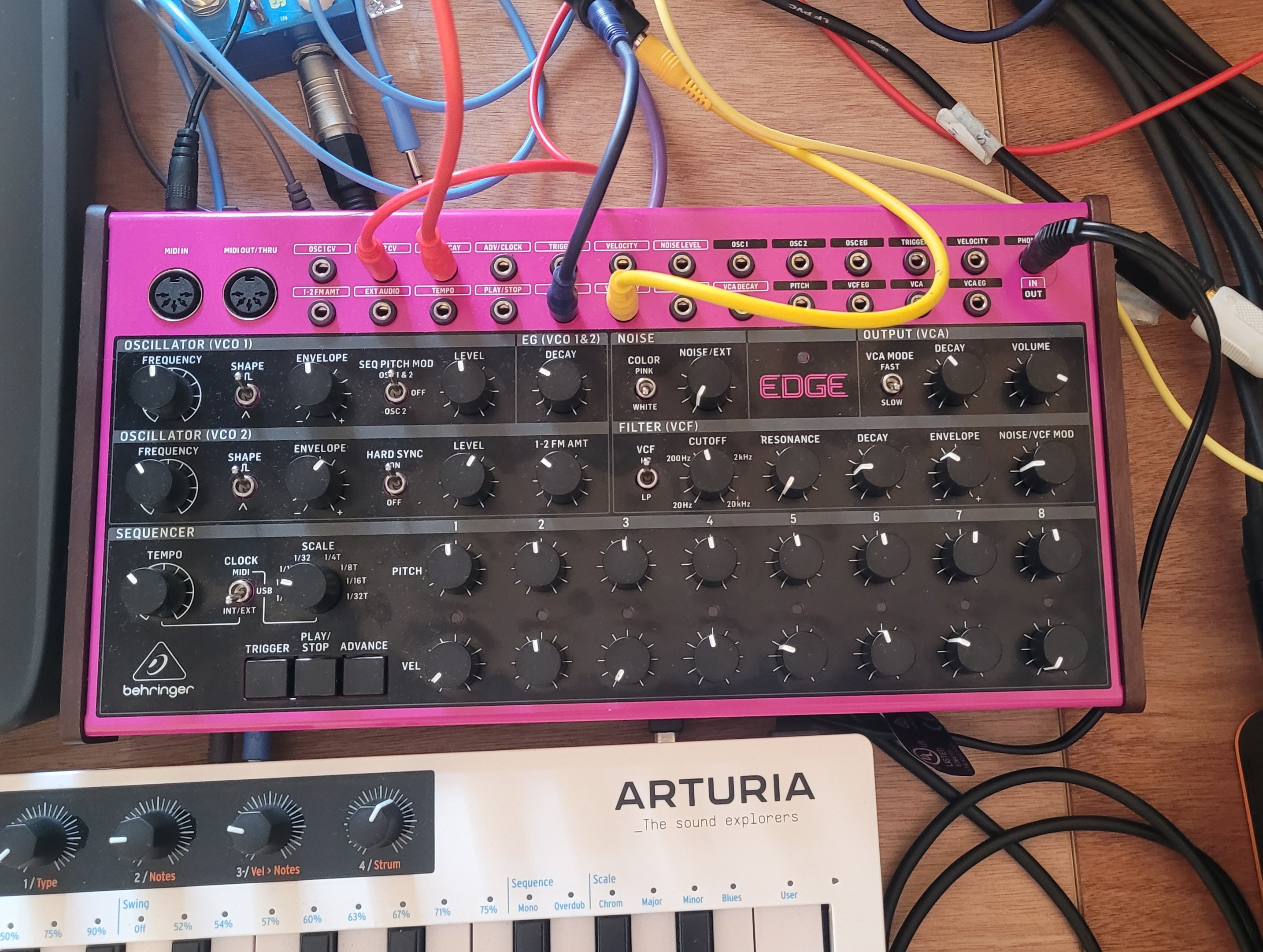 Vends Behringer Edge 