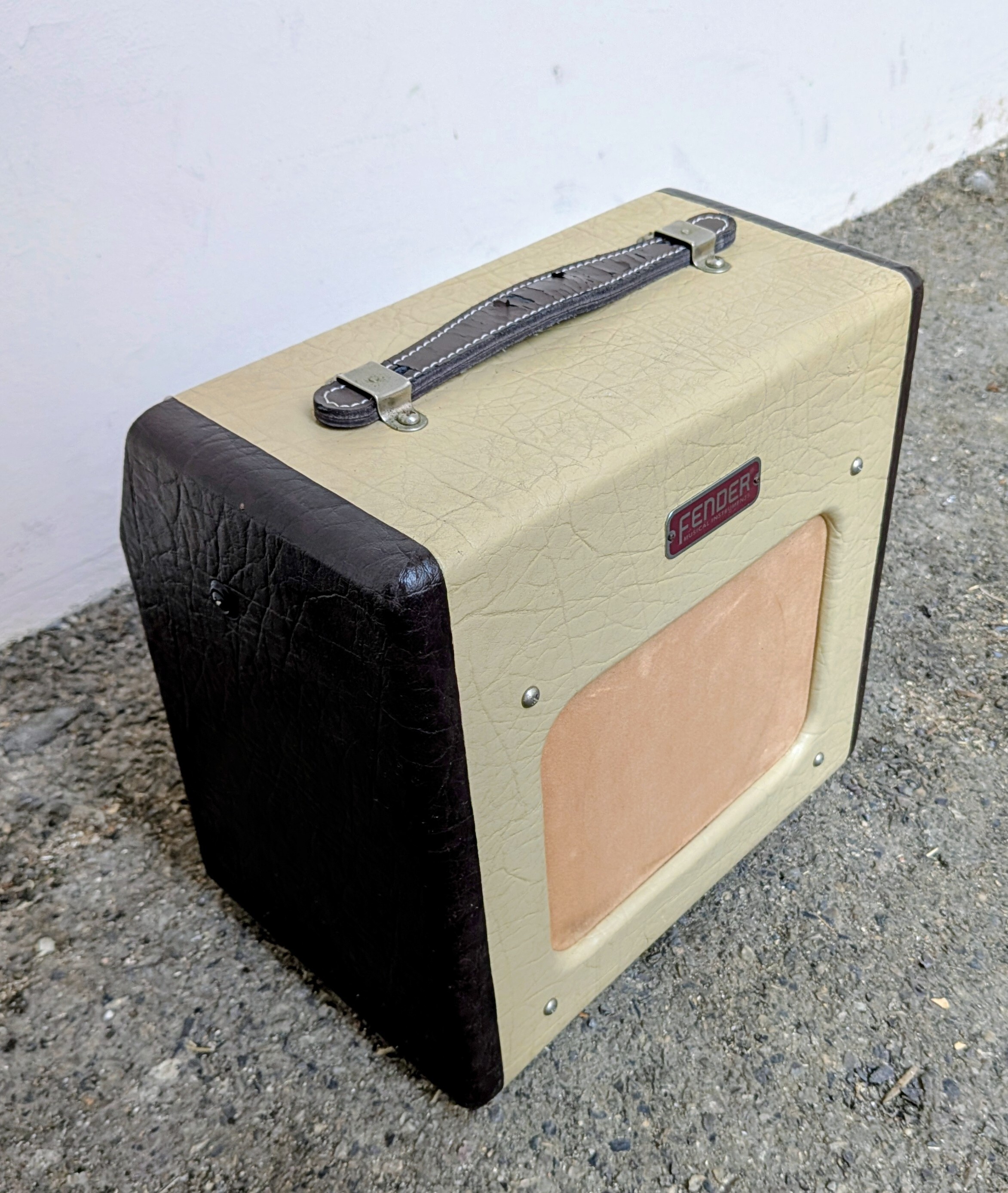 Mini ampli FENDER Champion 600 5W