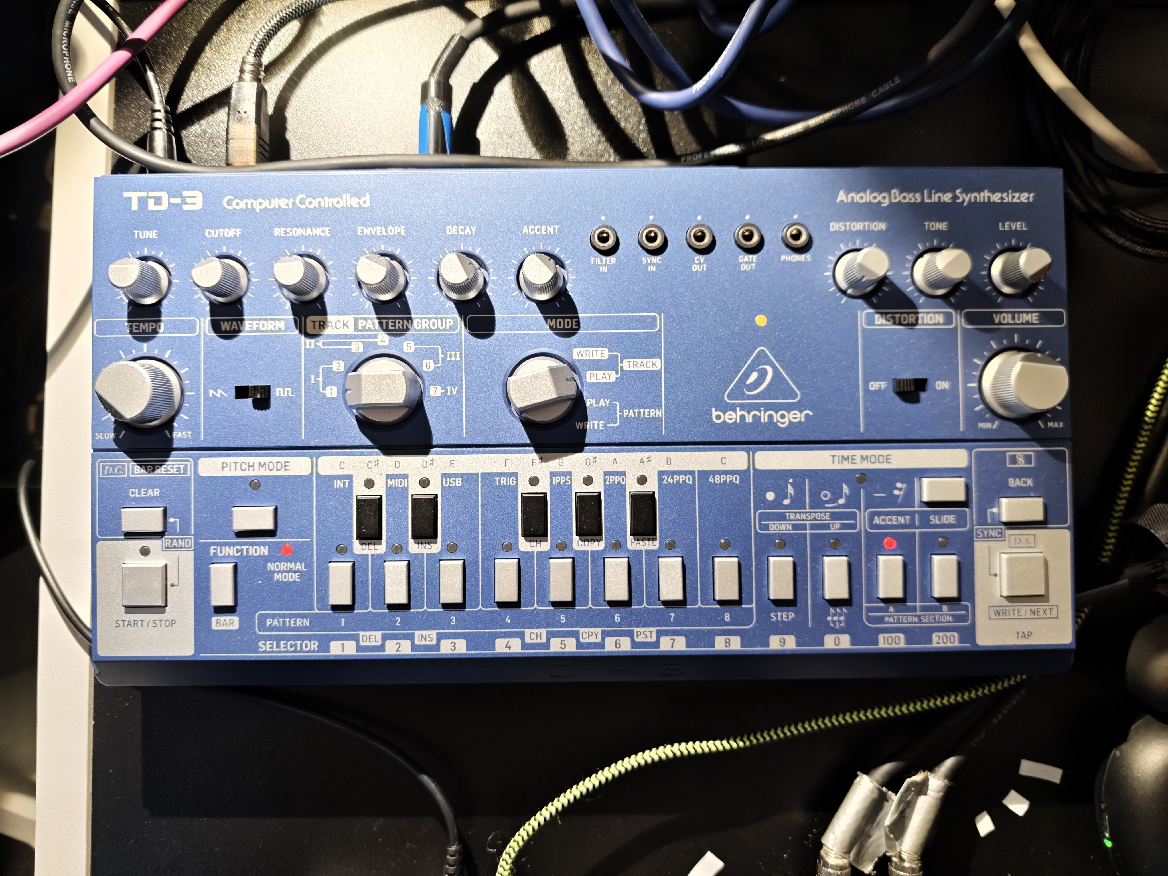 Vends Berhinger TD-3 Bleue comme neuve