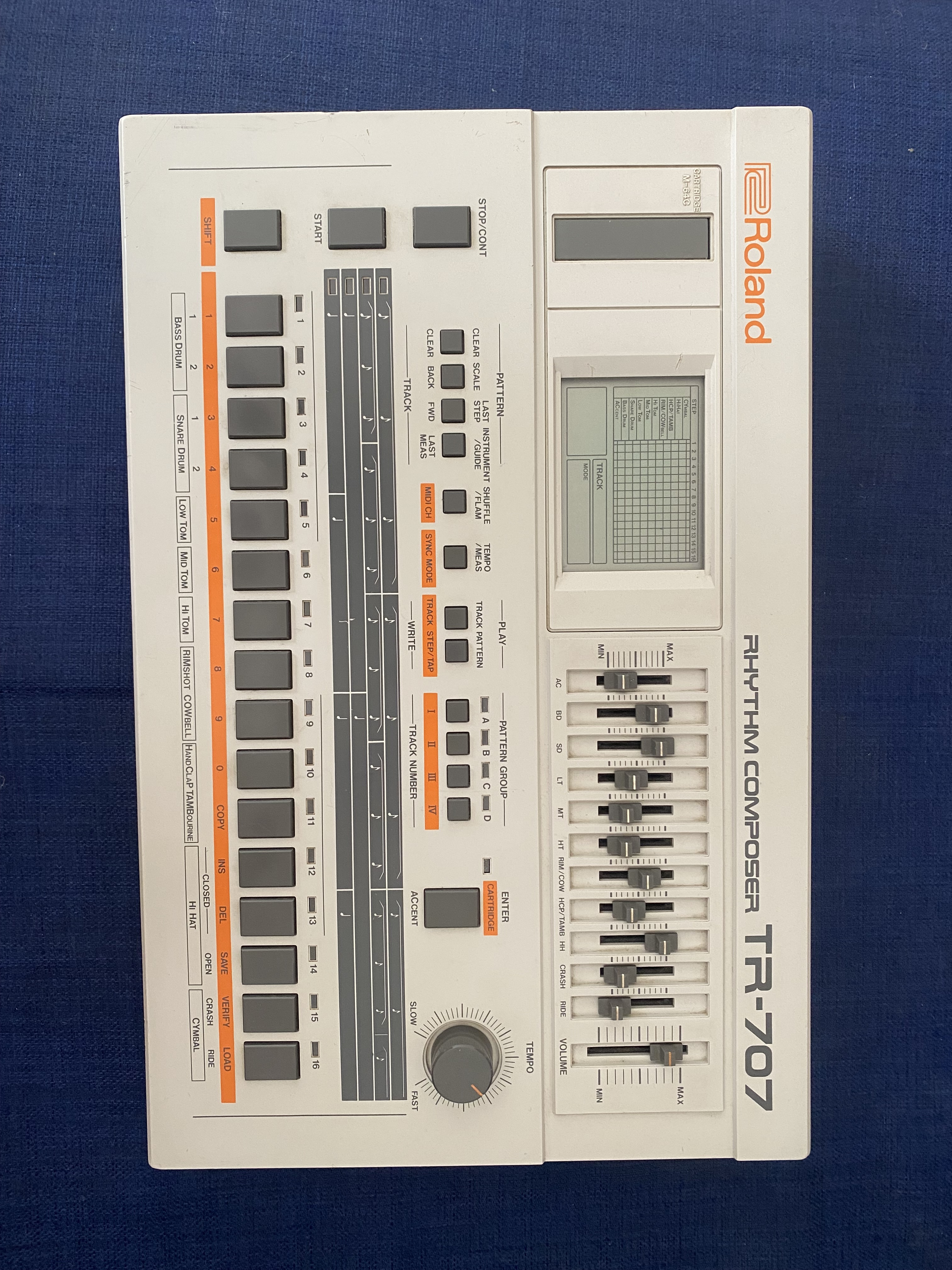 Roland TR-707 