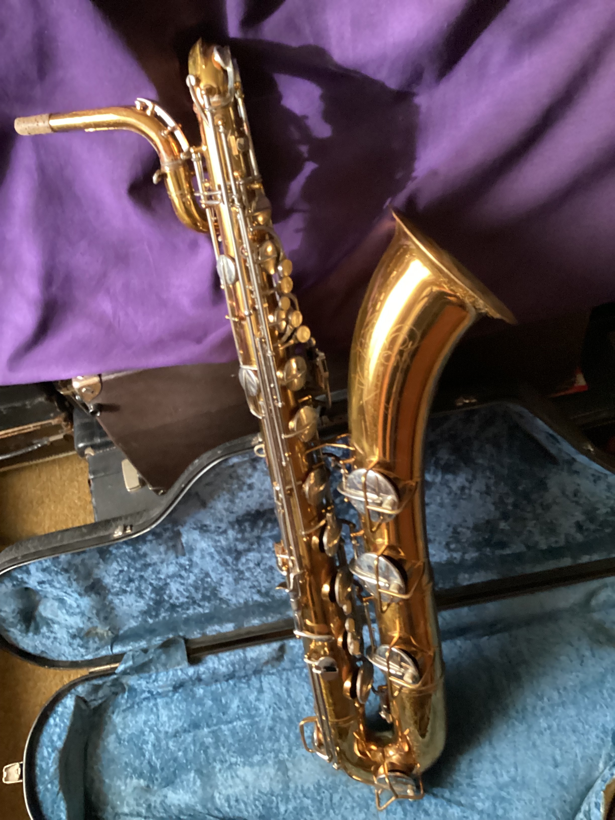 Saxophone baryton Conn 11M descendant au La grave – années 1960