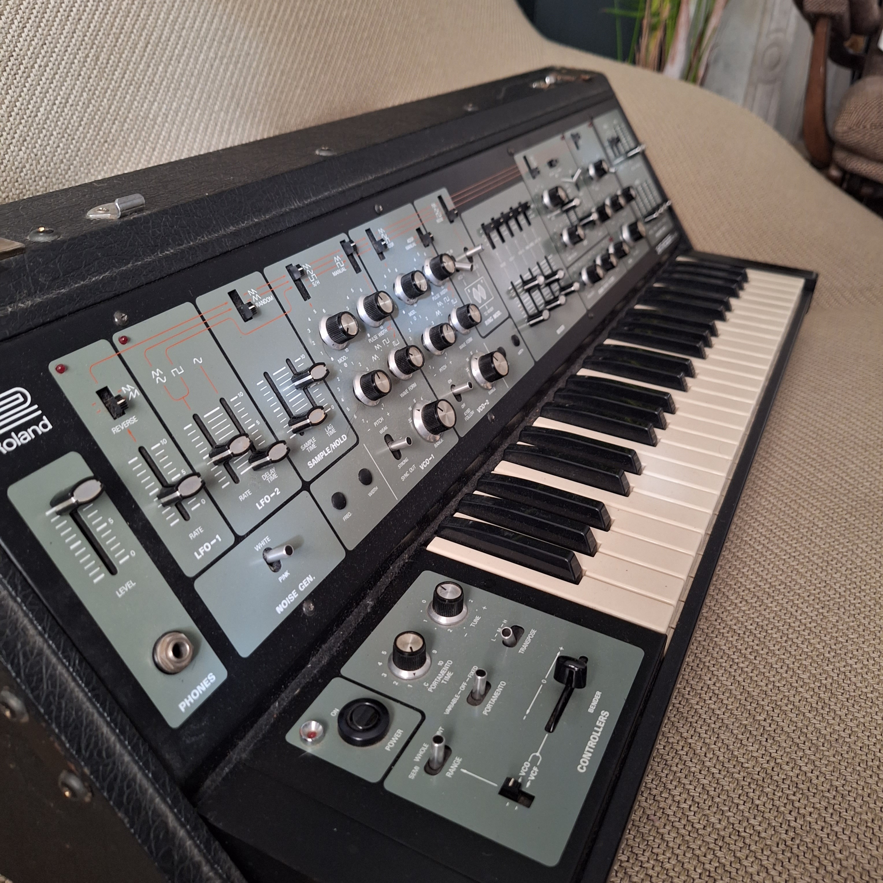 Roland SH-5