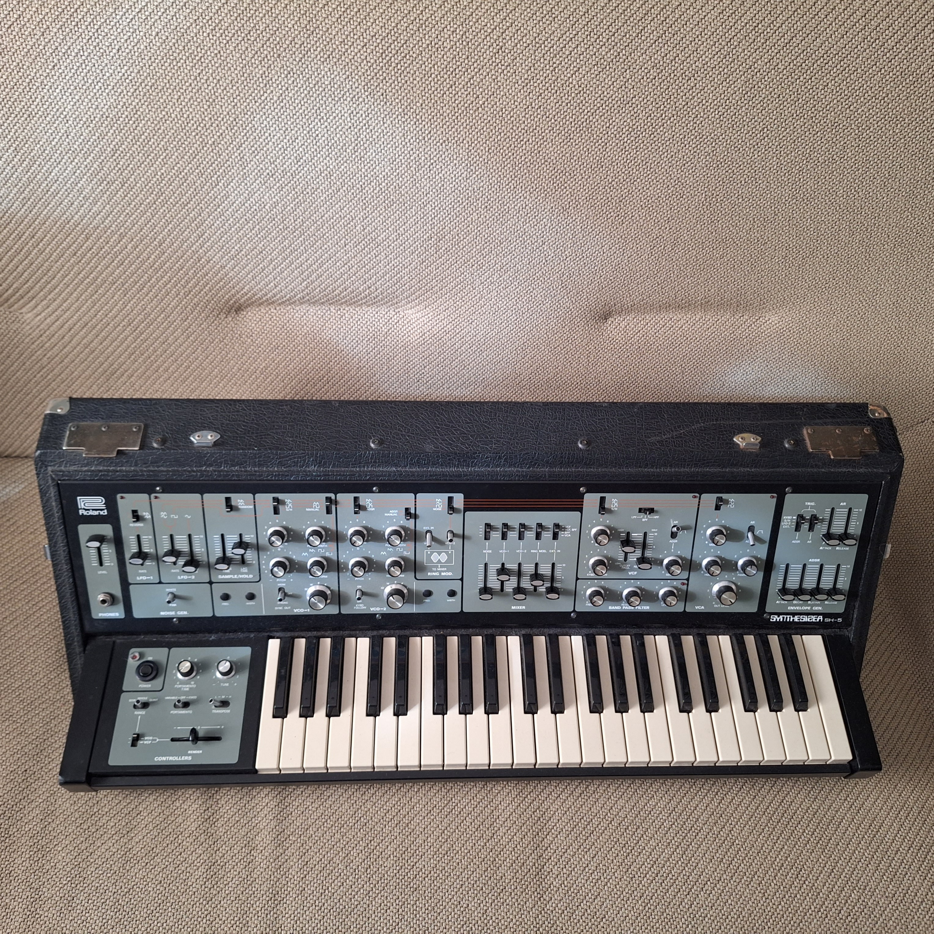 Roland SH-5 (62965)