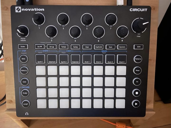 Vends Novation circuit (Lille ou Paris)