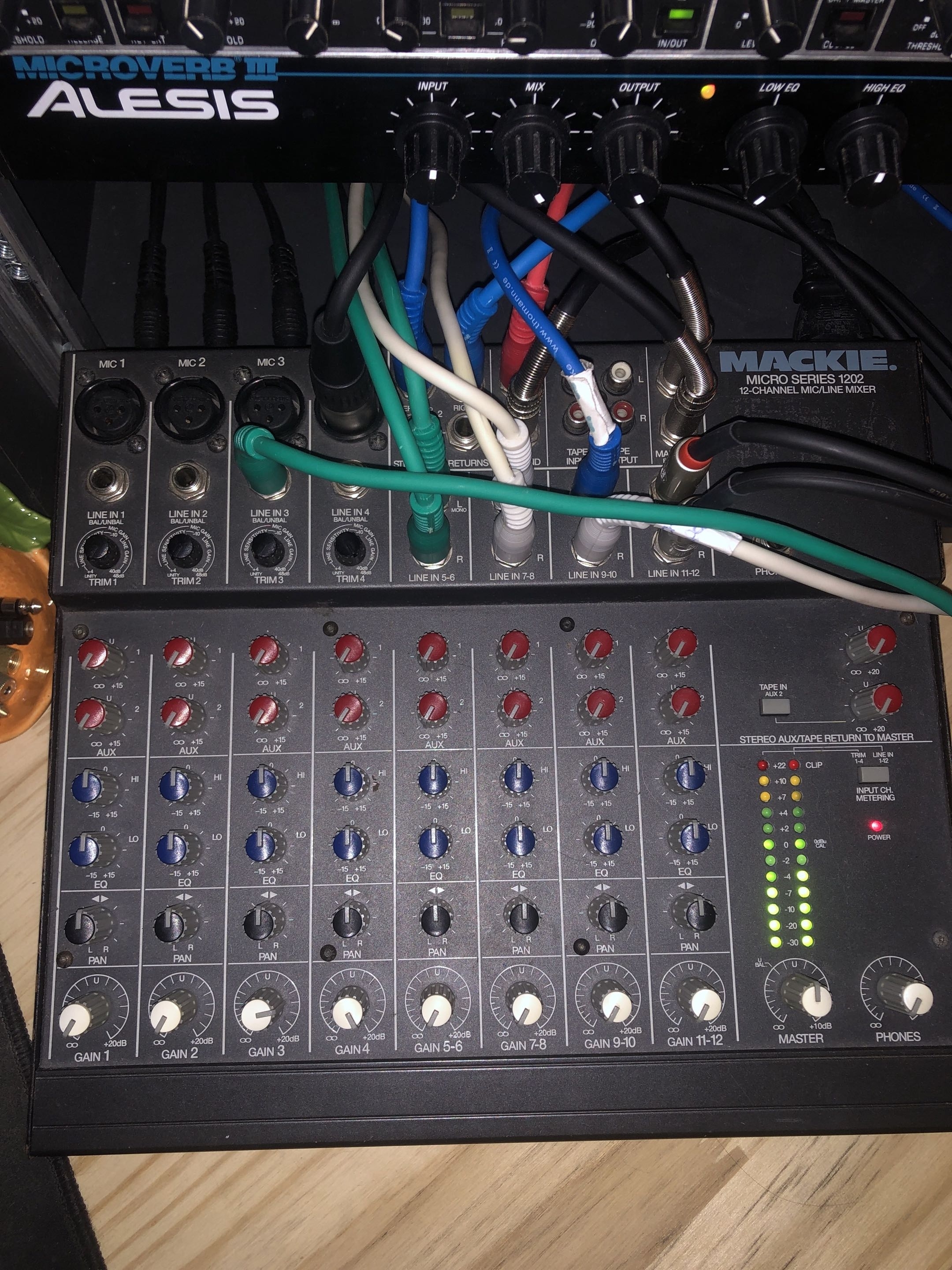 Table mixage MACKIE MS1202
