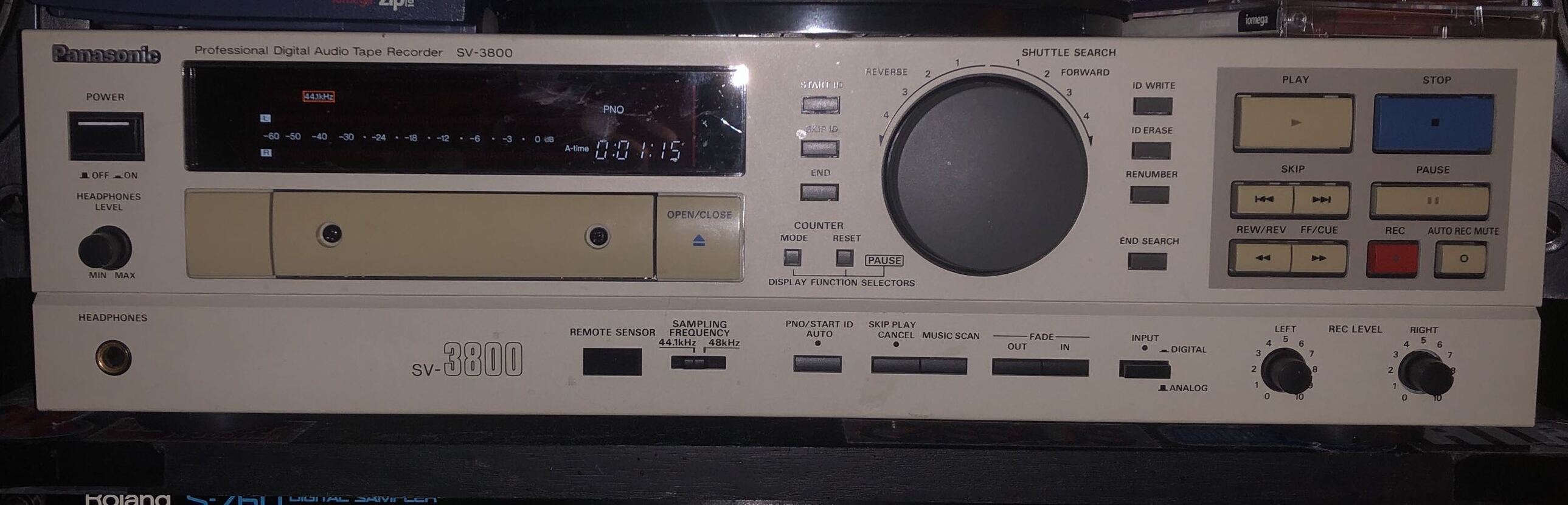 Magnétophone DAT Panasonic SV 3800