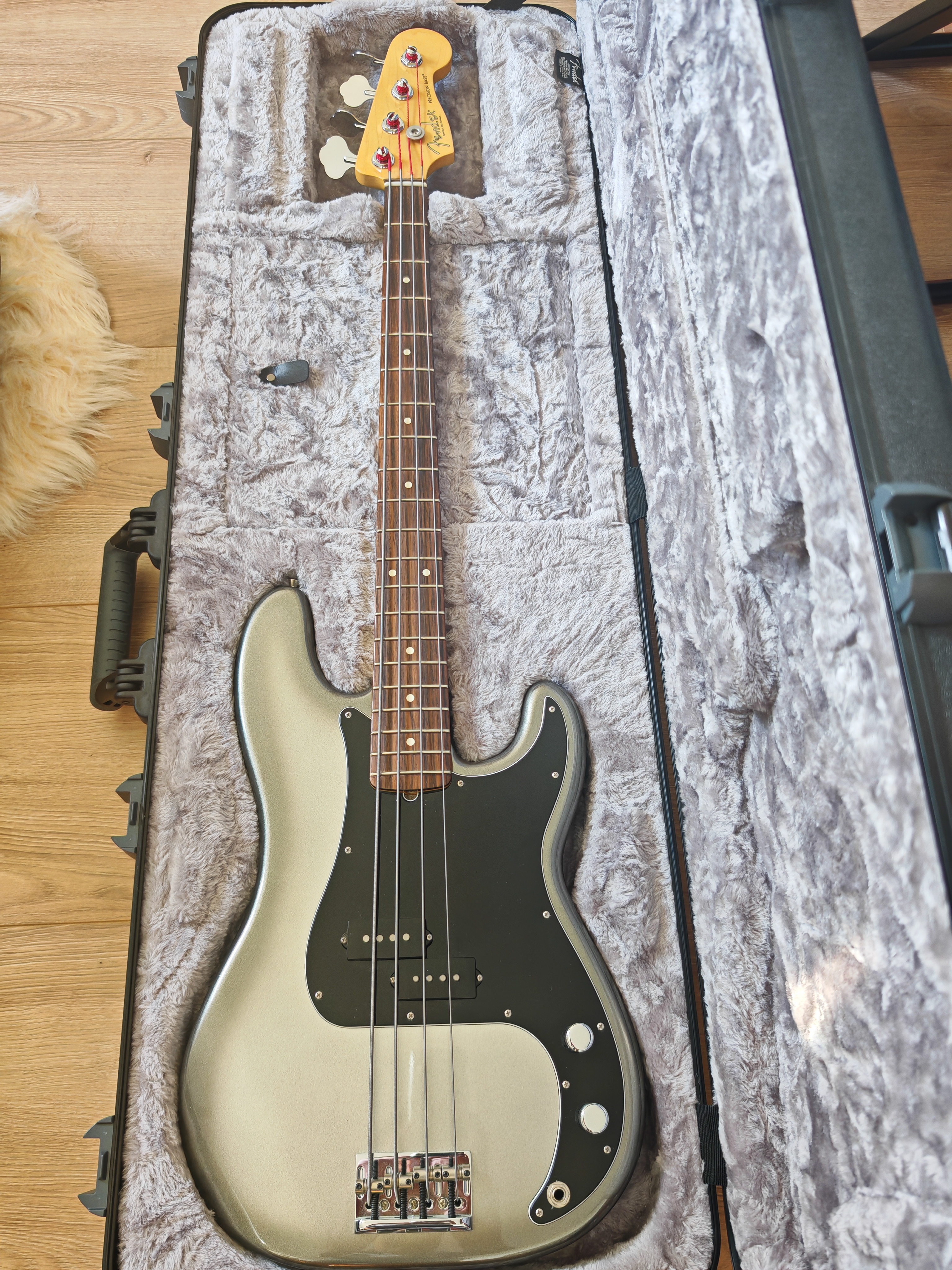 Vends Fender AM Pro II P Bass RW MERC