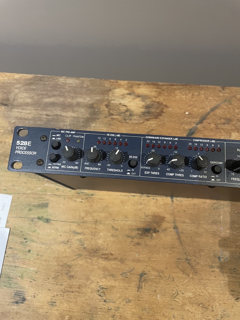 Symetrix 528E (47748)